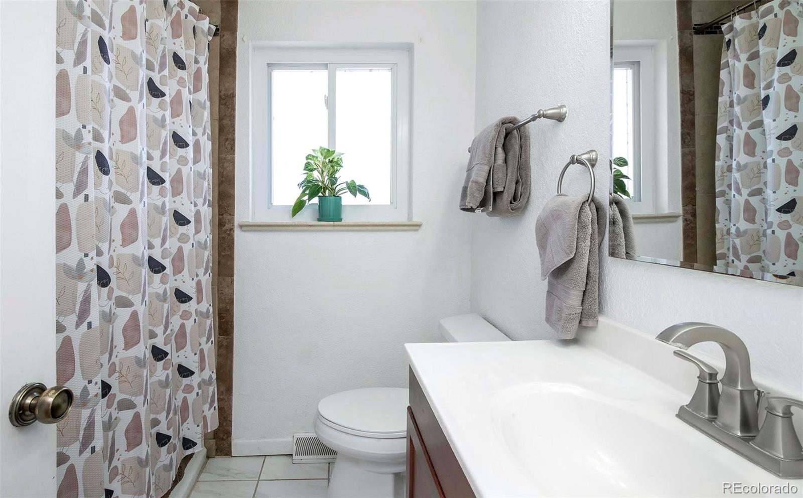 5956 S Bannock Street