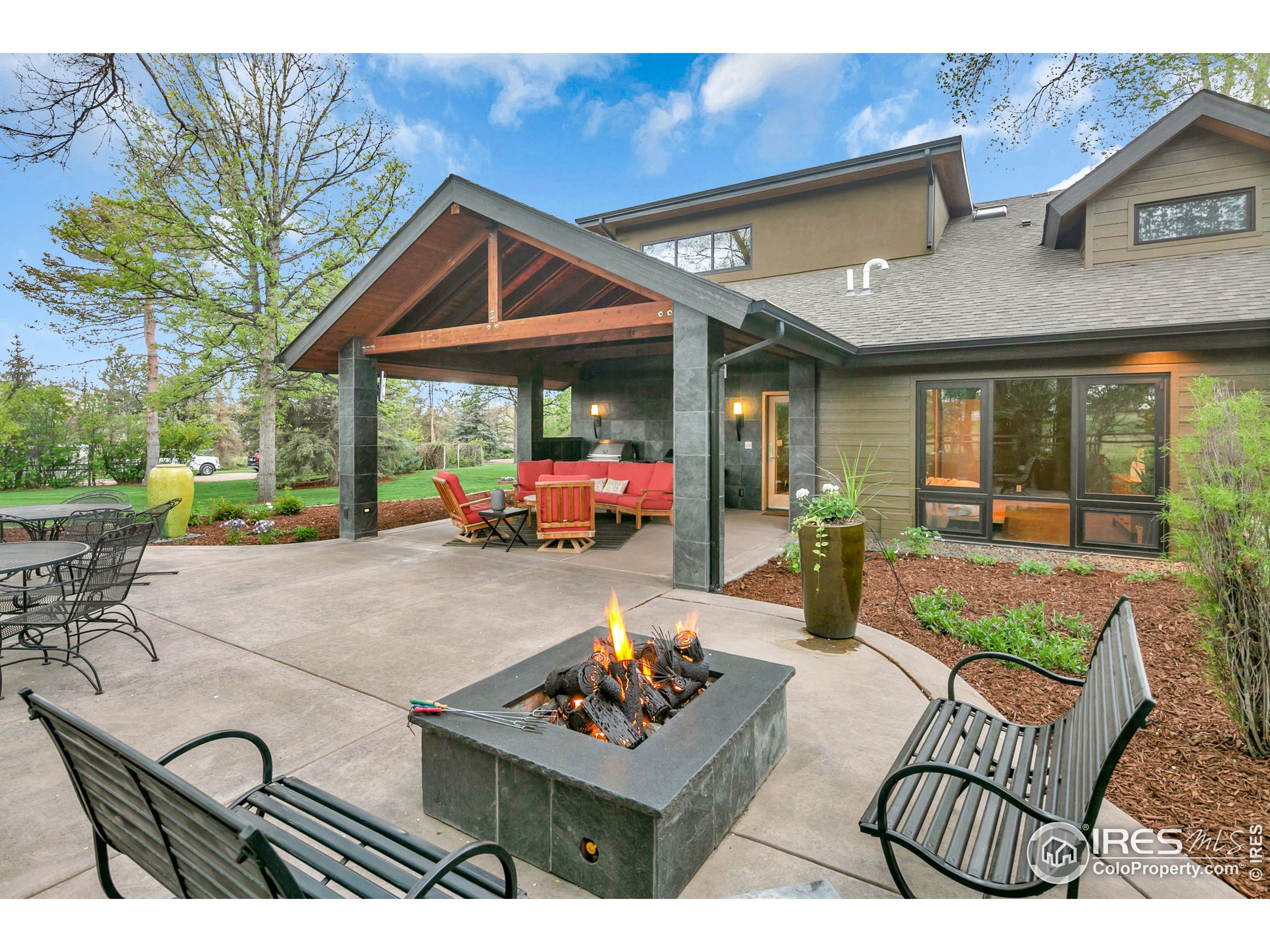 3104 Terry Lake Rd