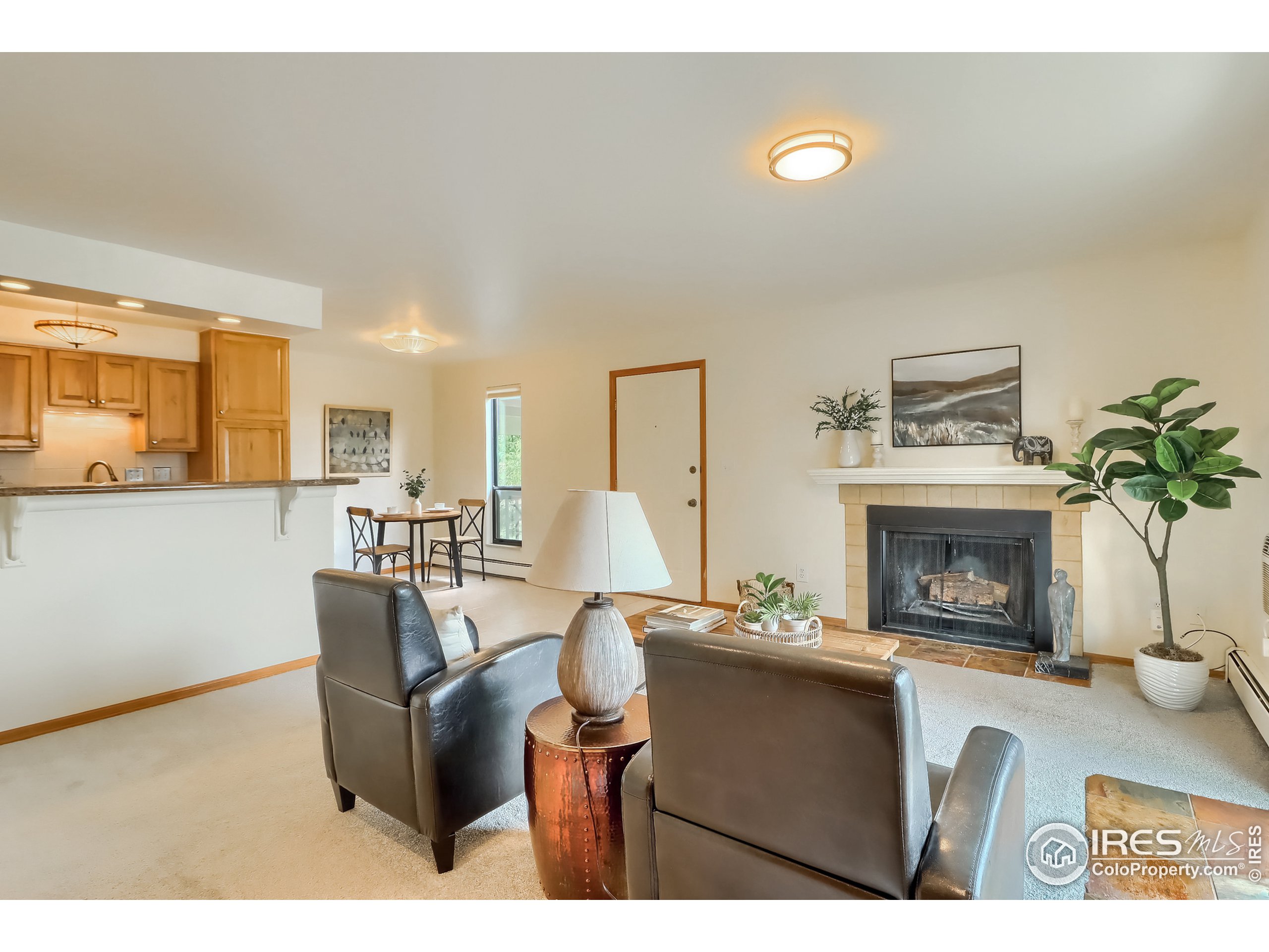 665 Manhattan Dr Unit: 216