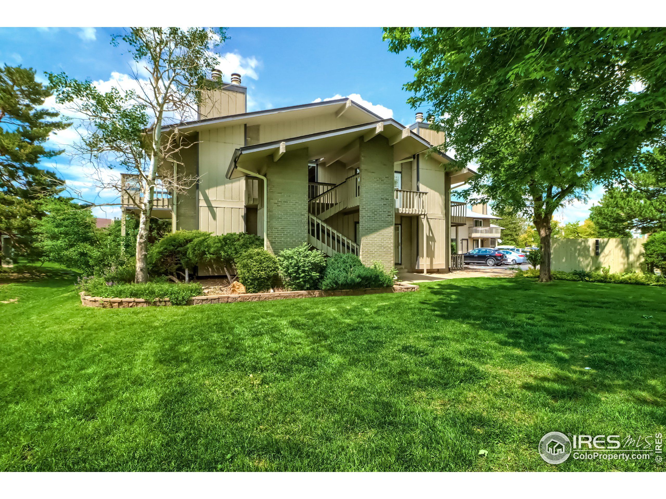 665 Manhattan Dr Unit: 216