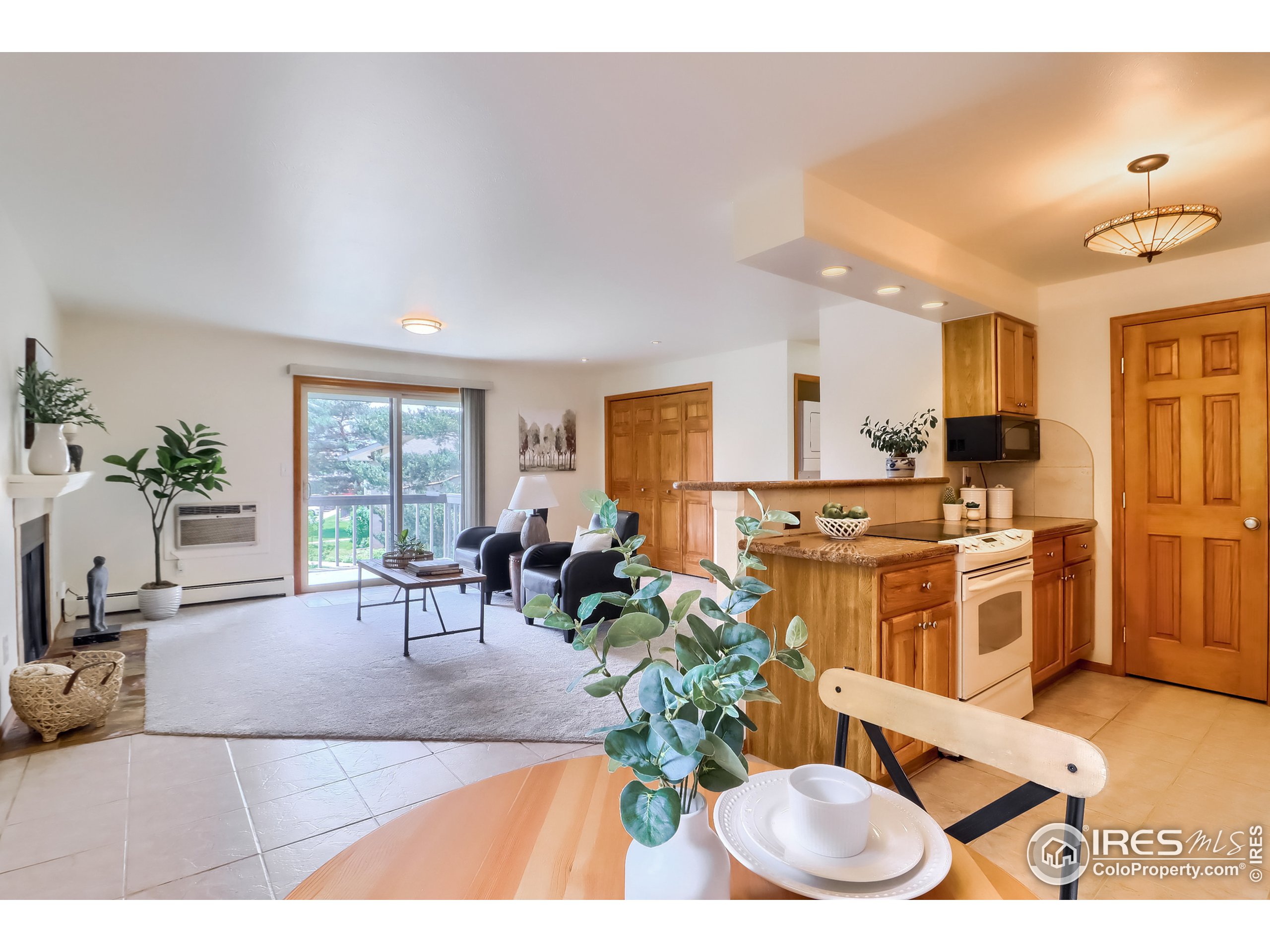 665 Manhattan Dr Unit: 216