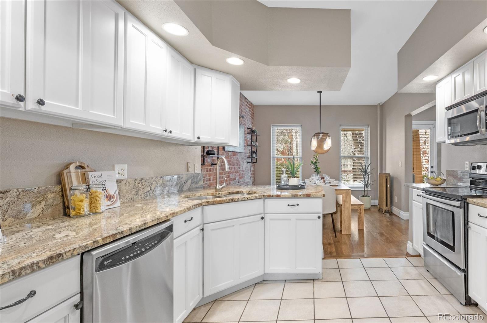 1100 N Logan Street Unit: 1