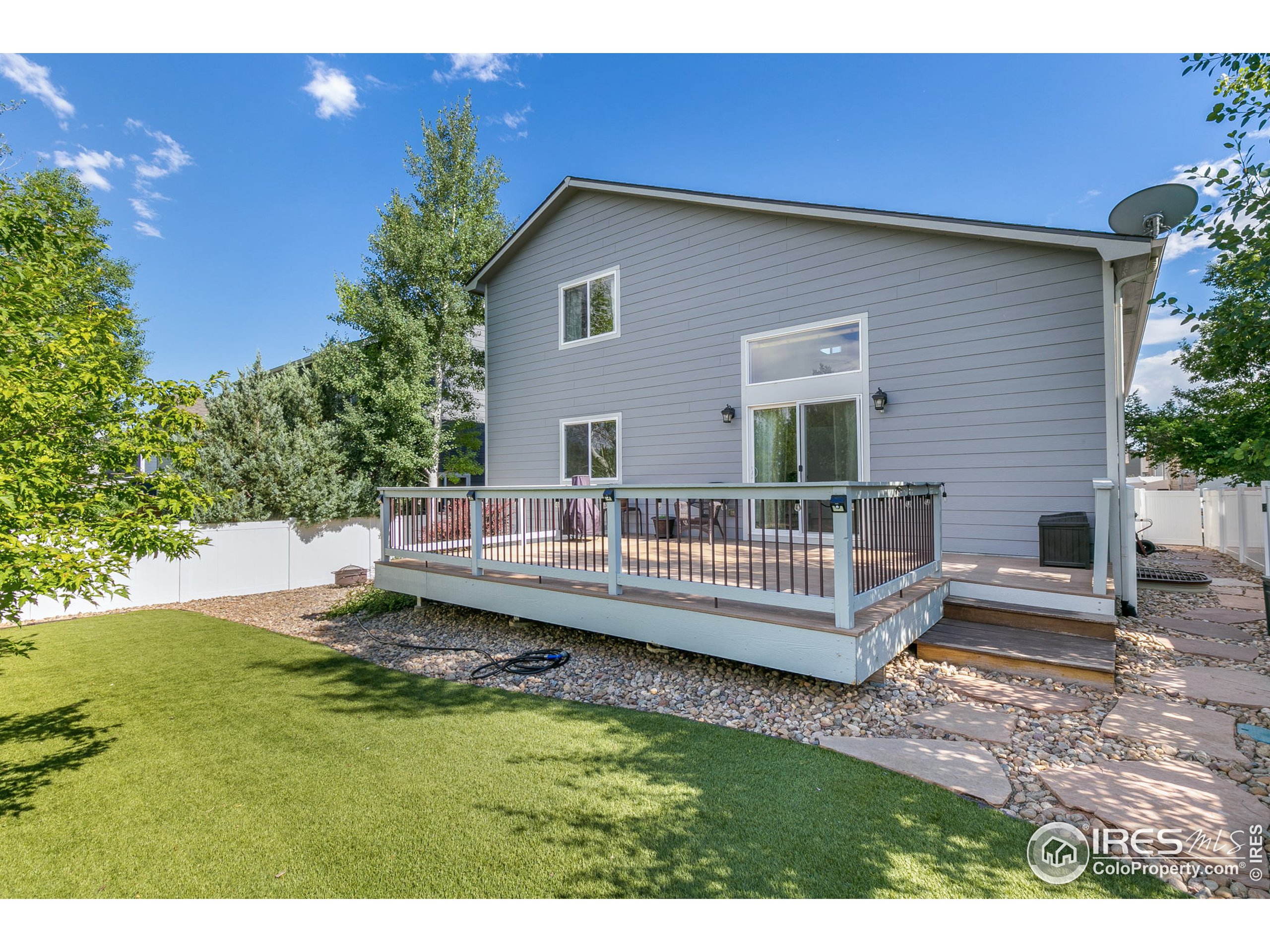 2250 Ballard Ln