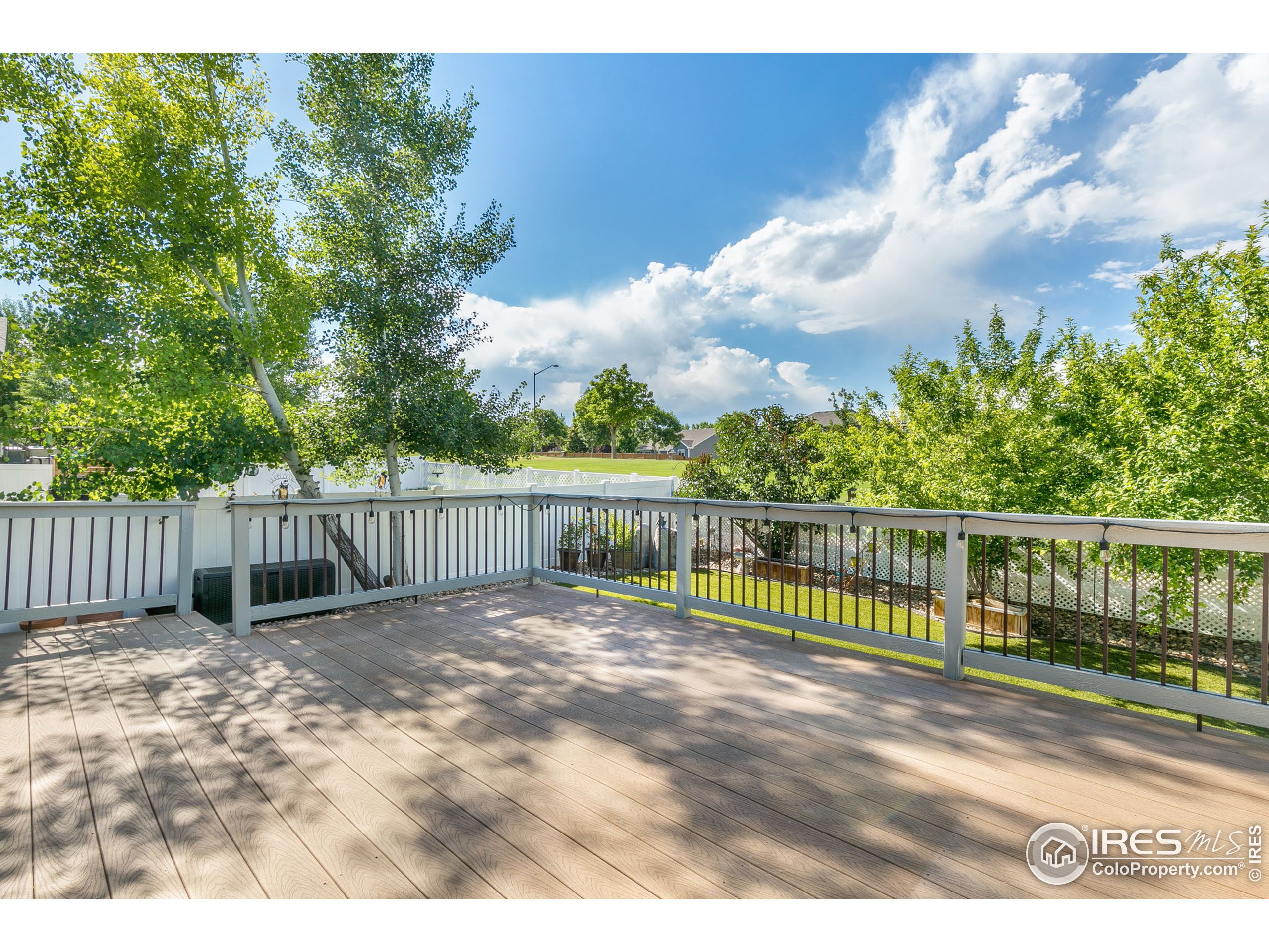 2250 Ballard Ln