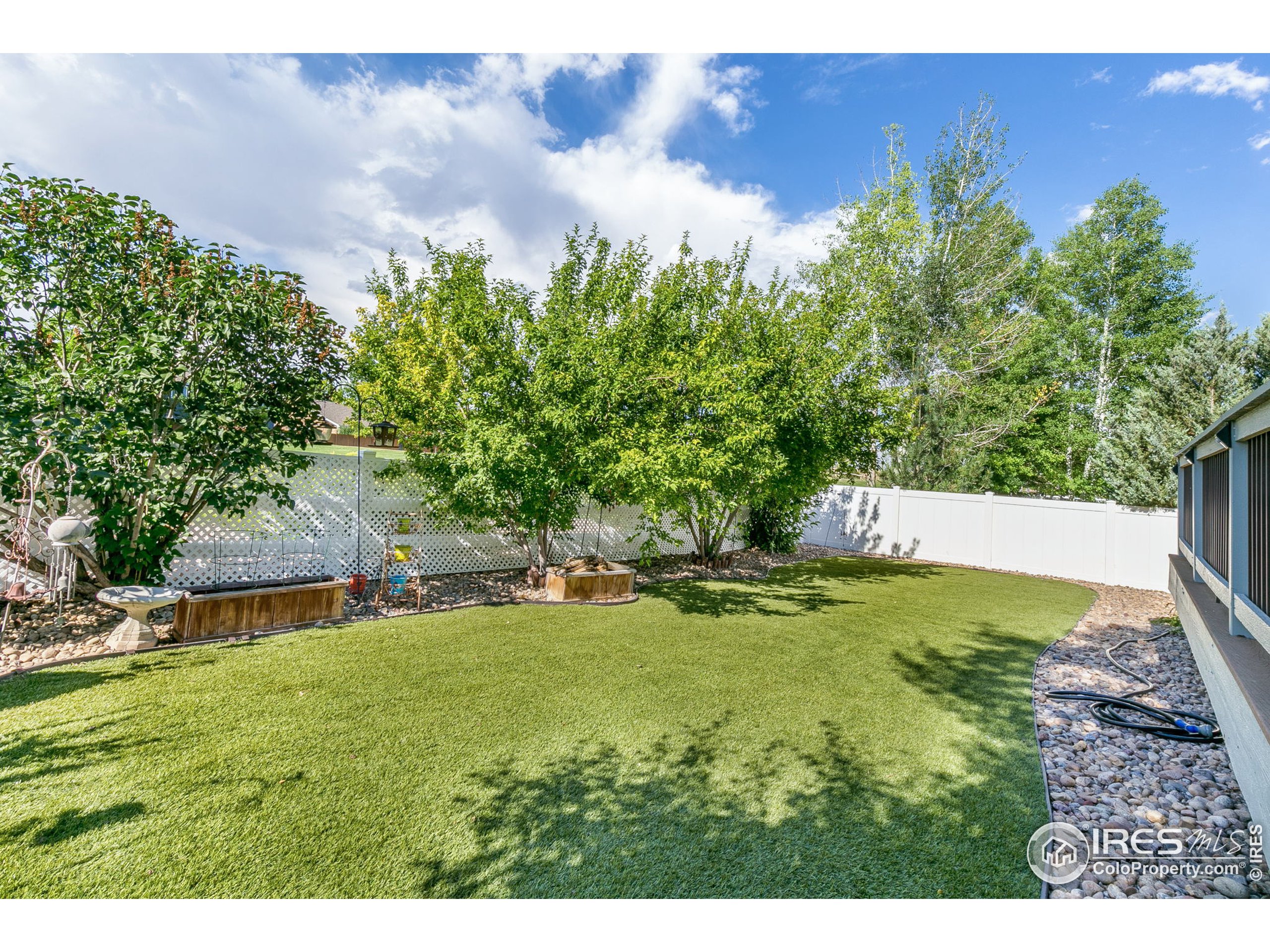 2250 Ballard Ln