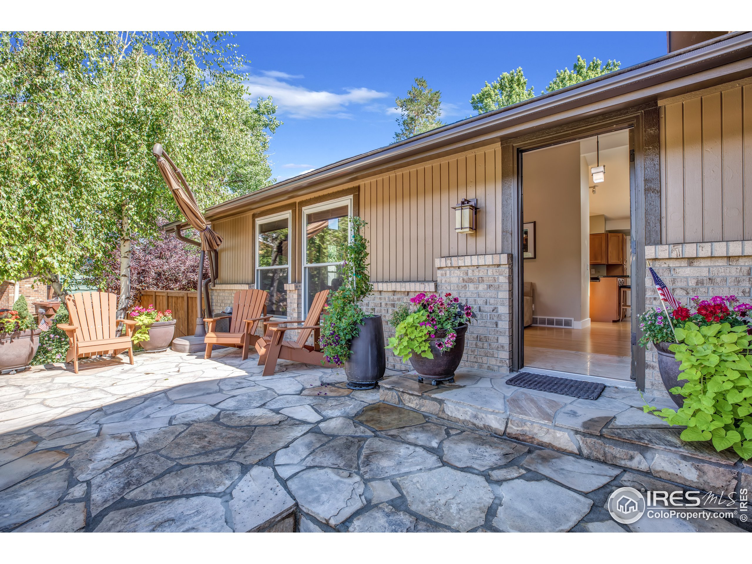 5393 Aztec Dr