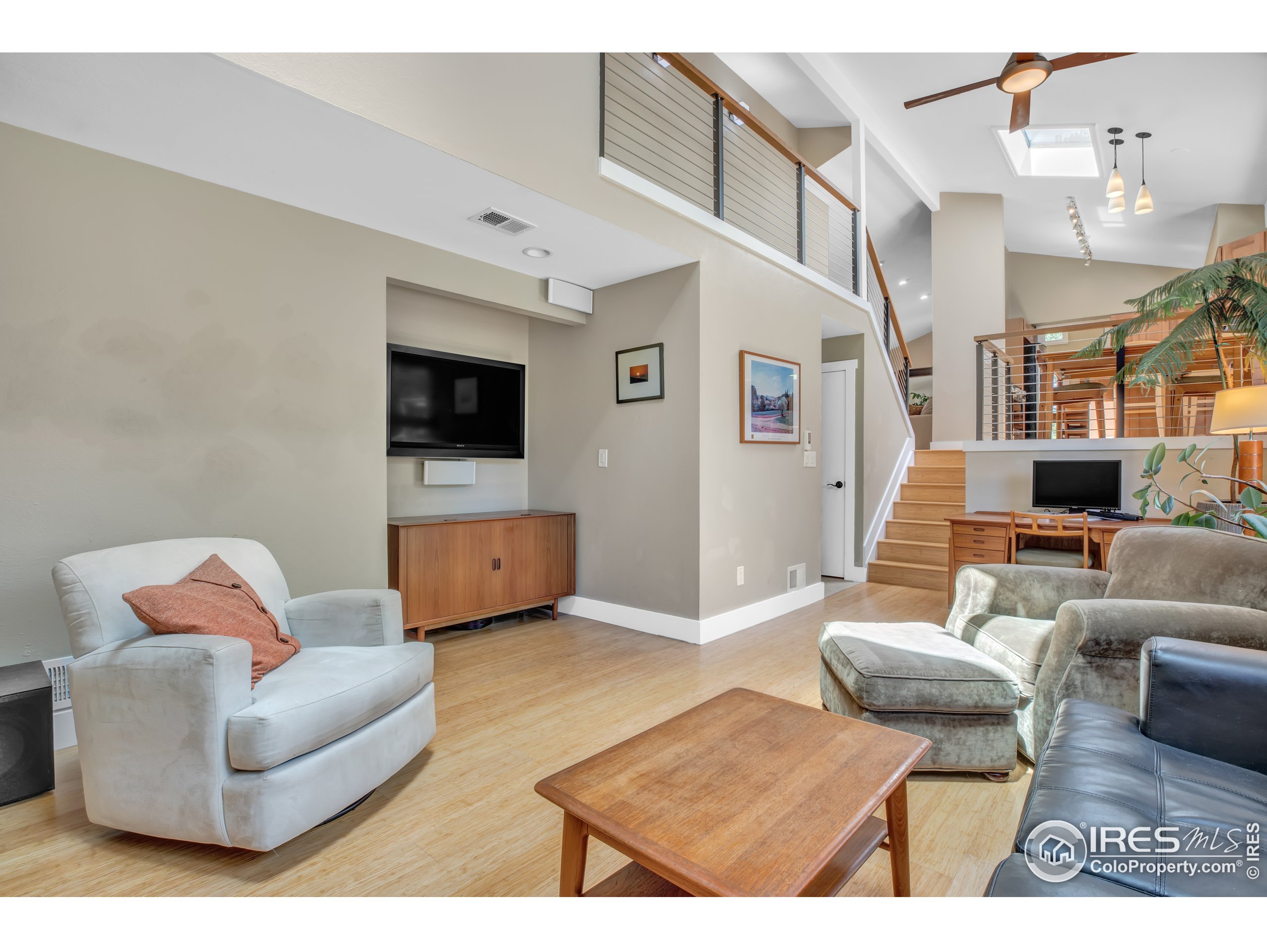 5393 Aztec Dr