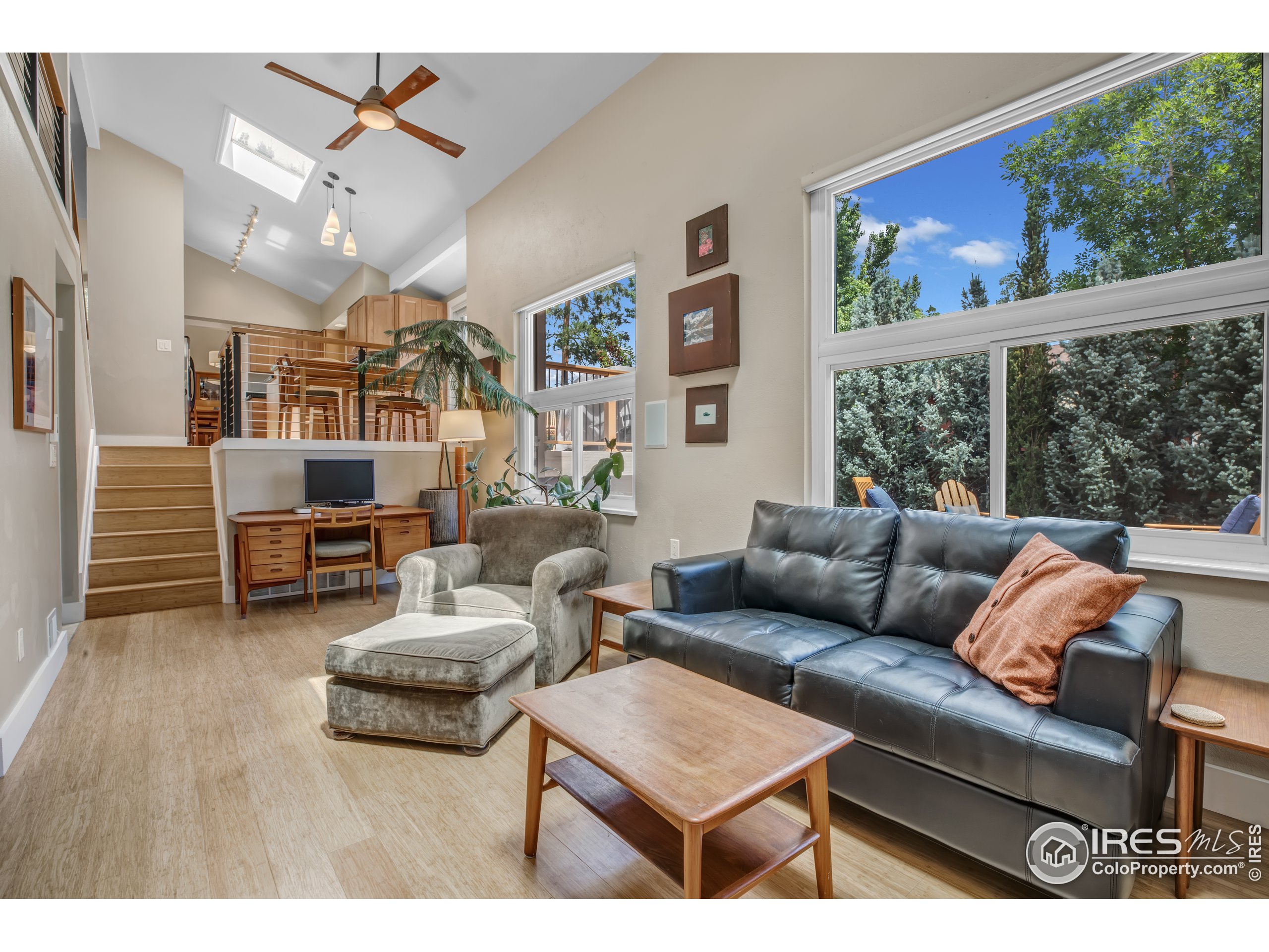 5393 Aztec Dr