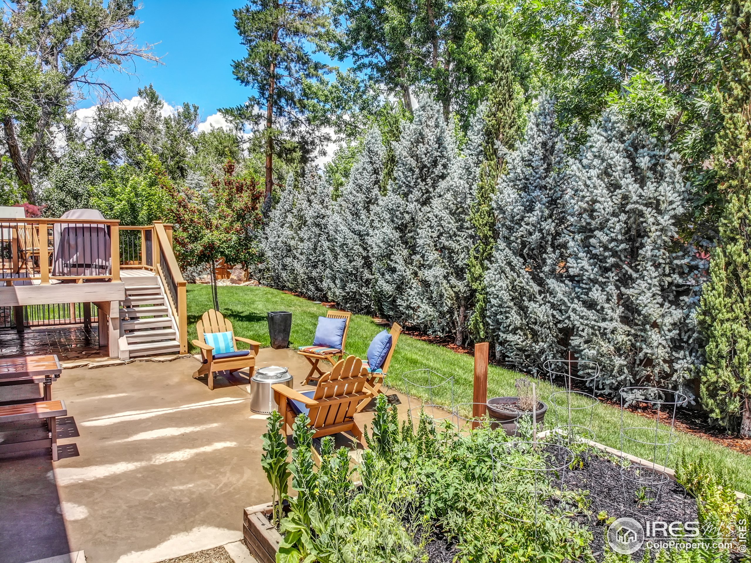 5393 Aztec Dr