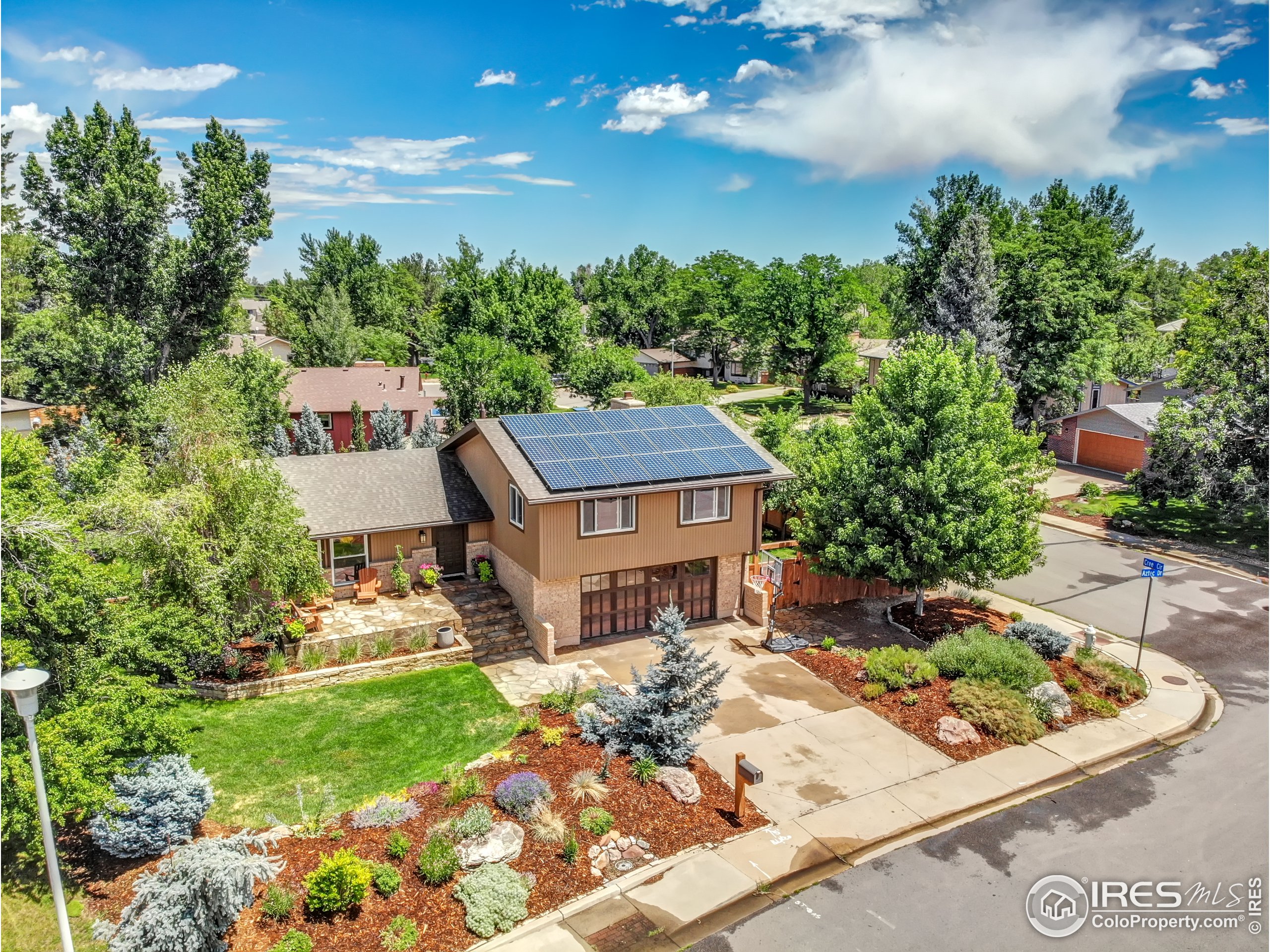 5393 Aztec Dr