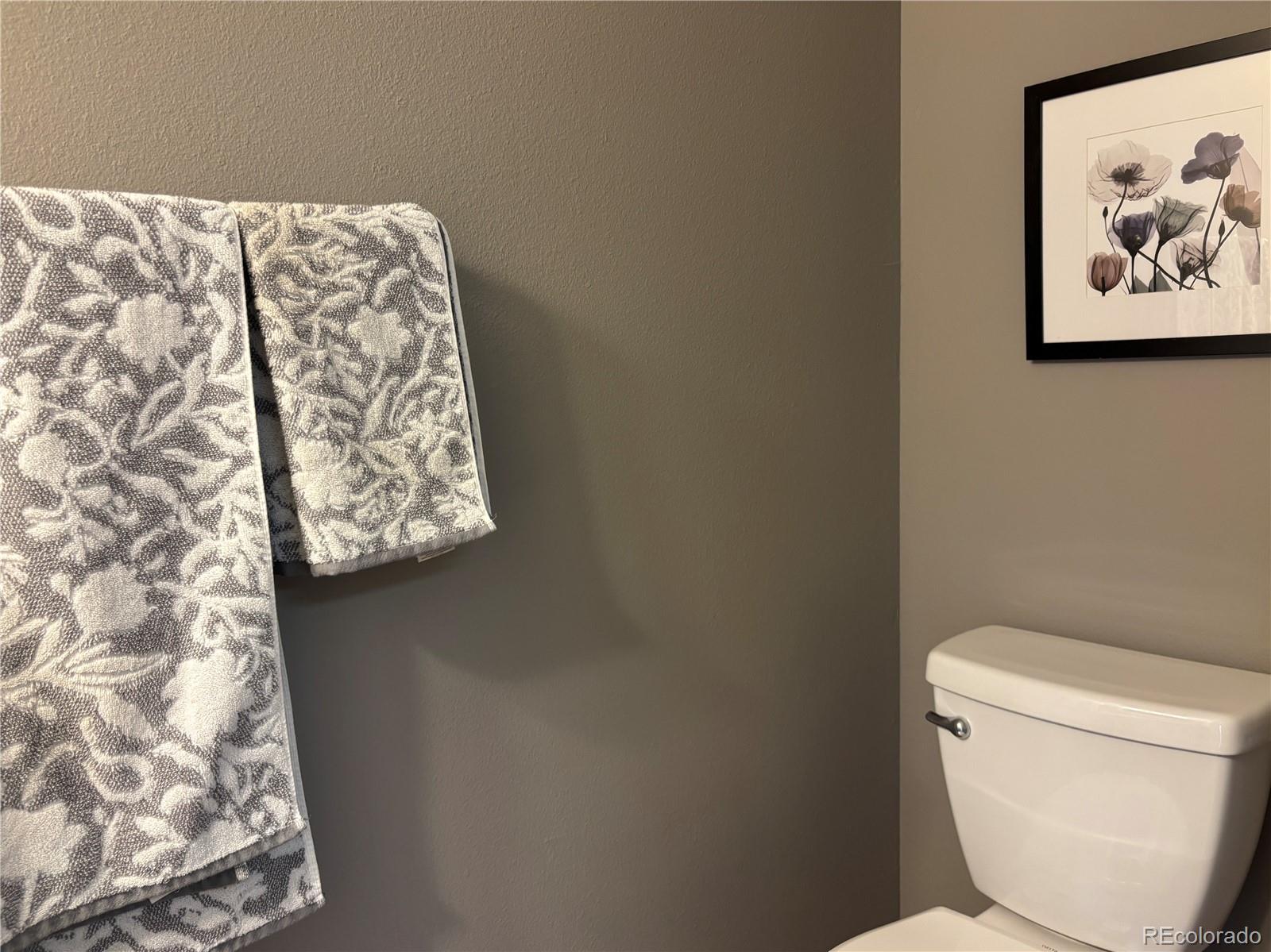 1818 S Quebec Way Unit: 6