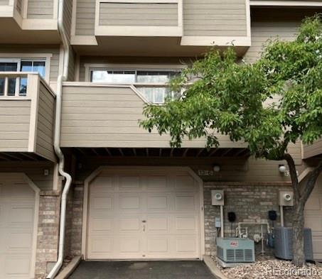1818 S Quebec Way Unit: 6