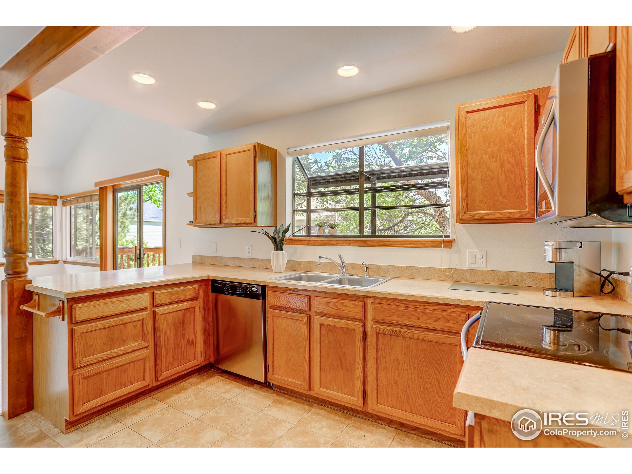 850 Osprey Ct