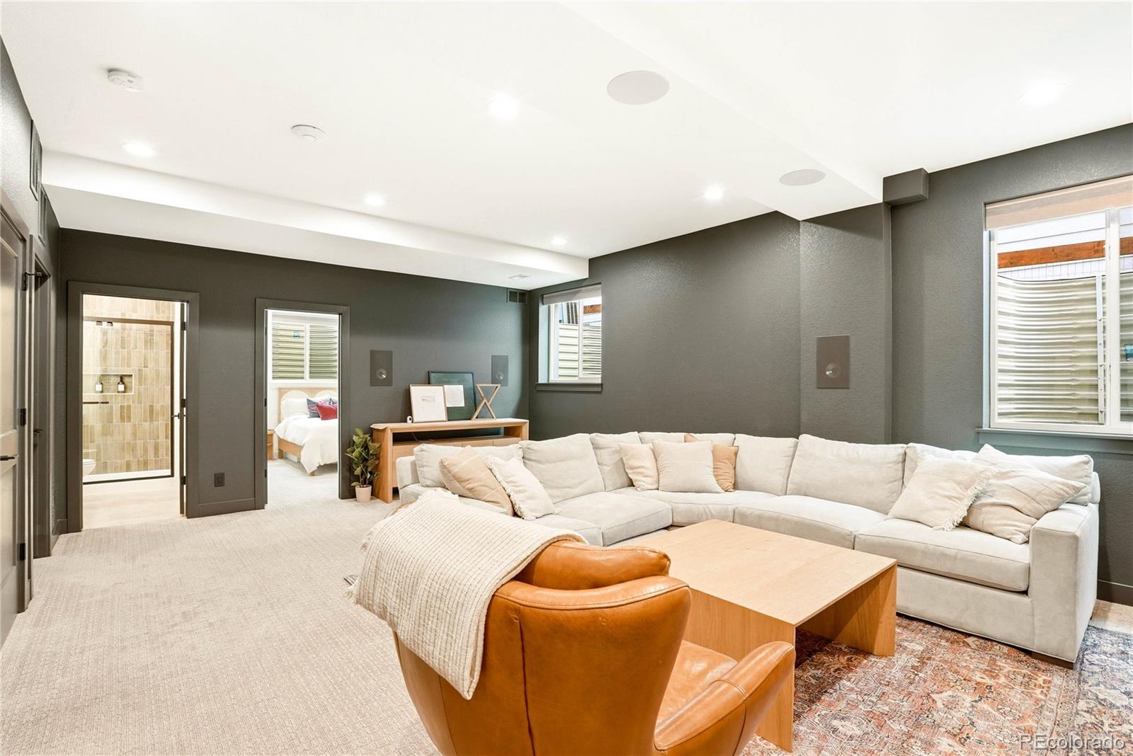 16919 W 86th Place