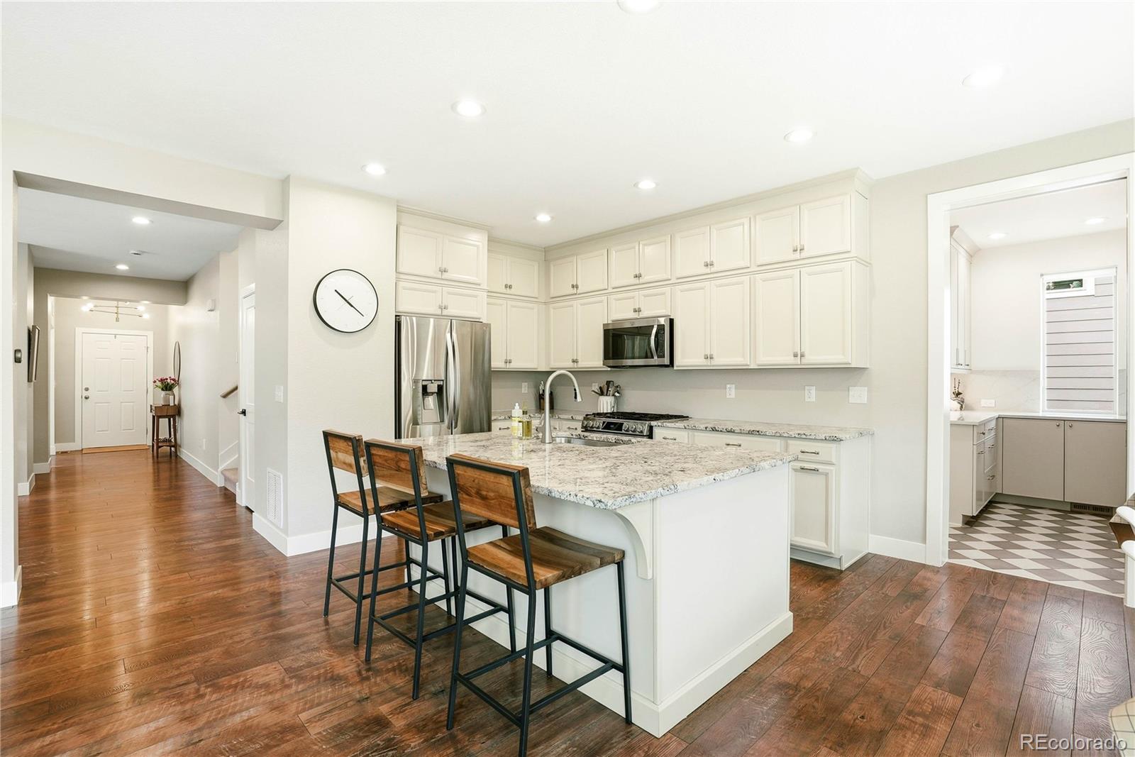 16919 W 86th Place