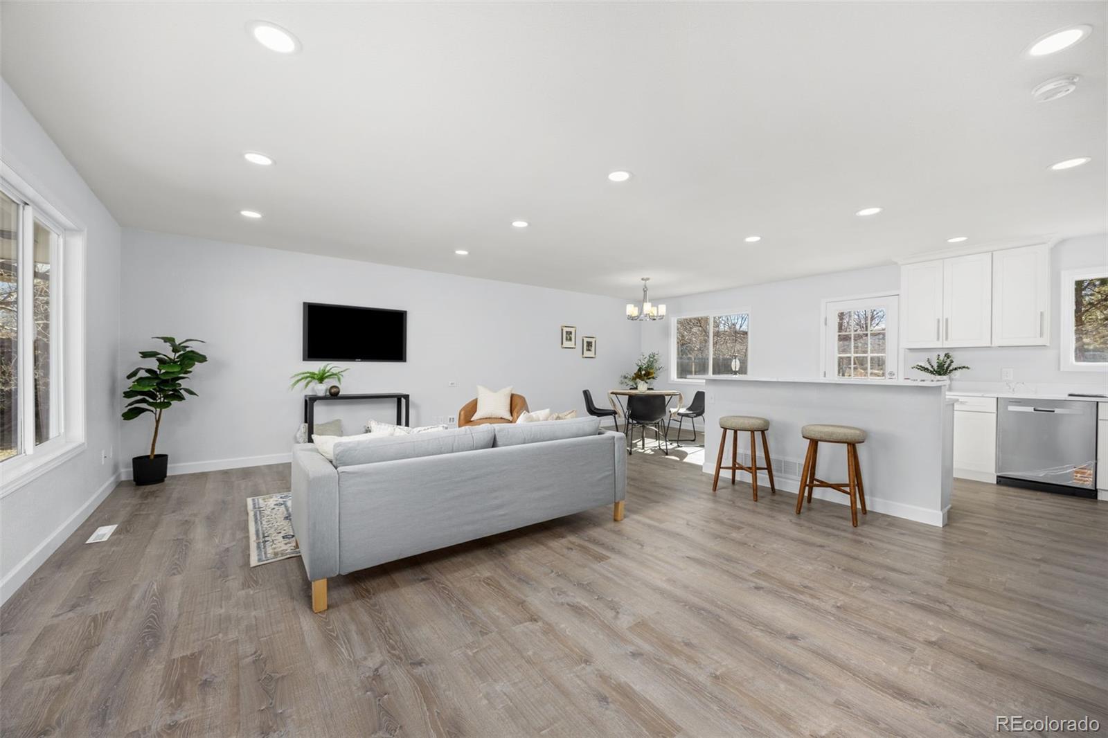 7964 E Costilla Boulevard