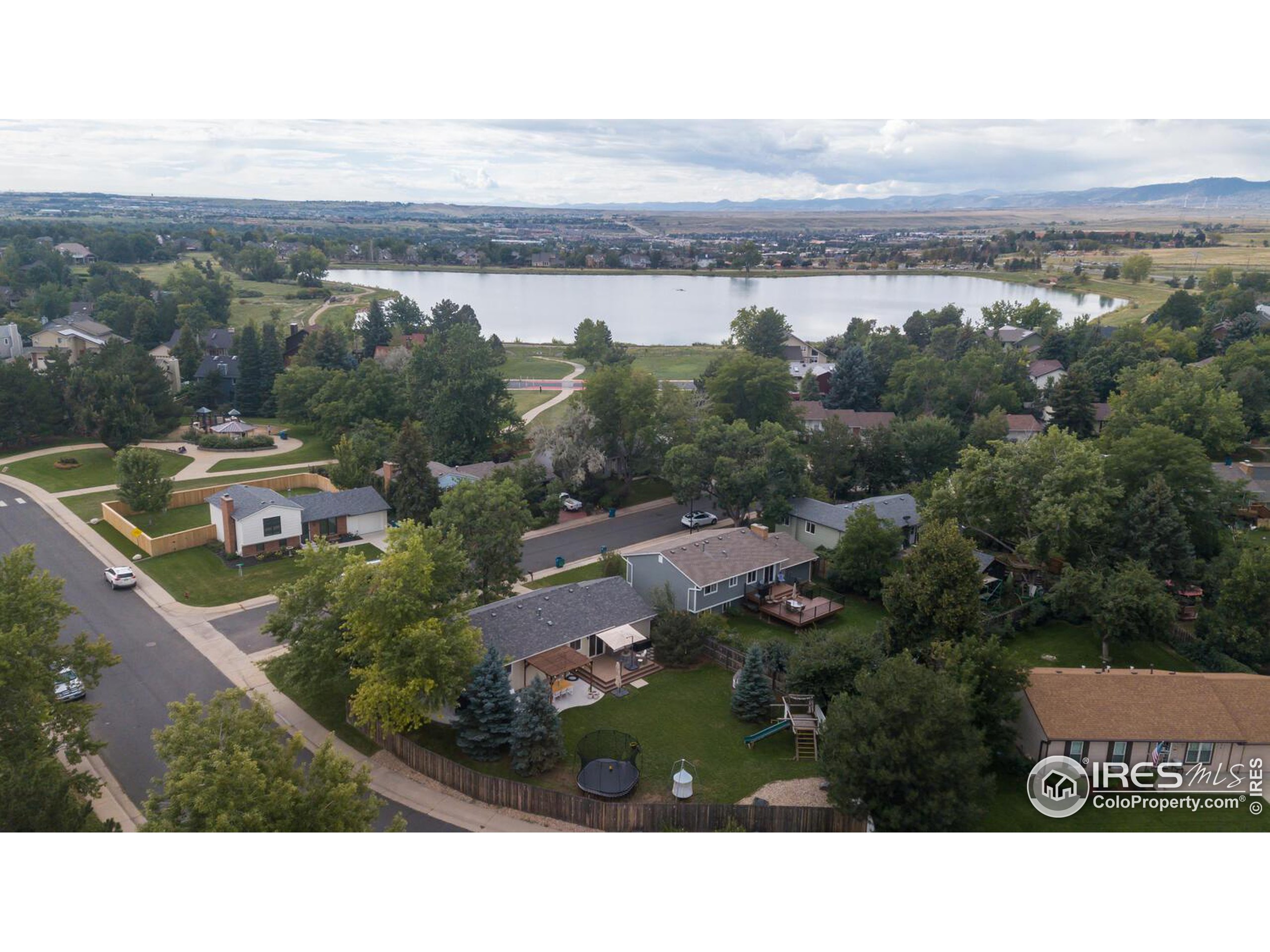 923 W Maple Ct