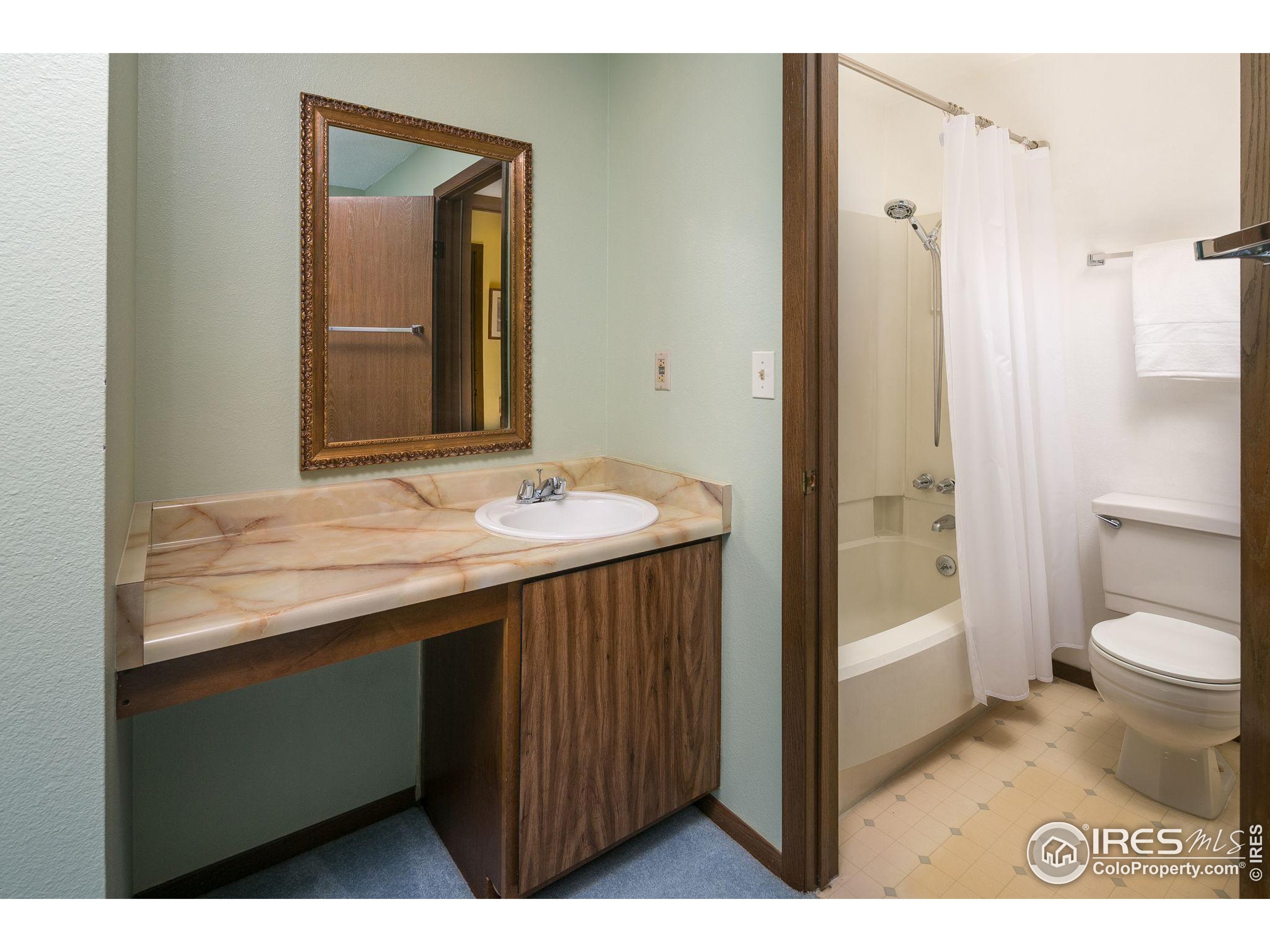 925 Columbia Rd Unit: 622