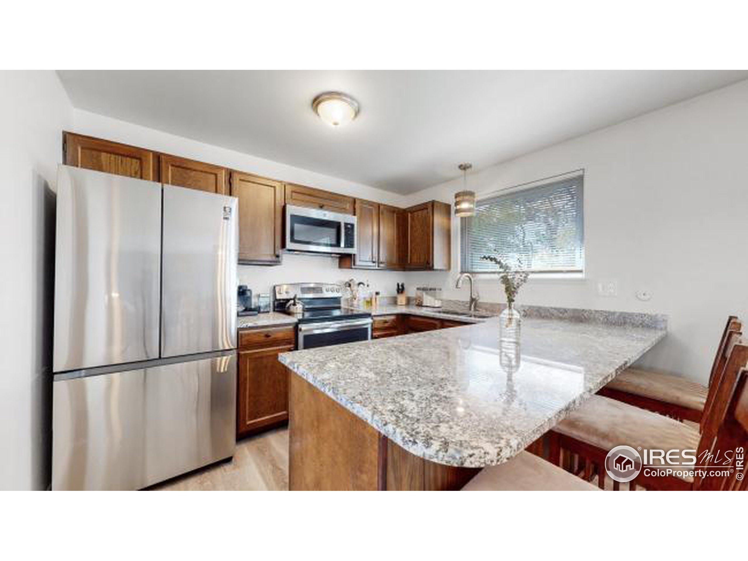812 W 35th St