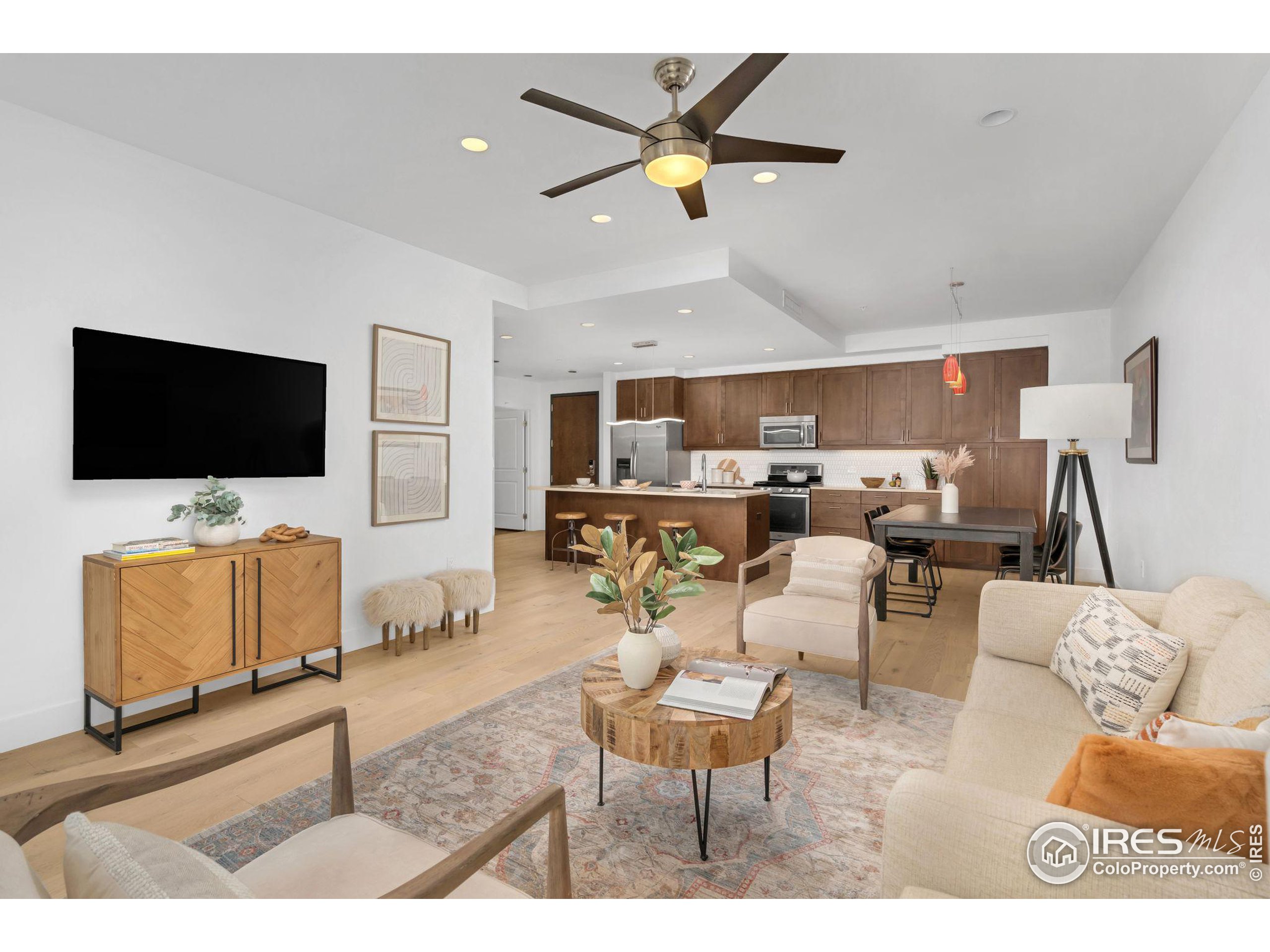3301 Arapahoe Ave Unit: 306