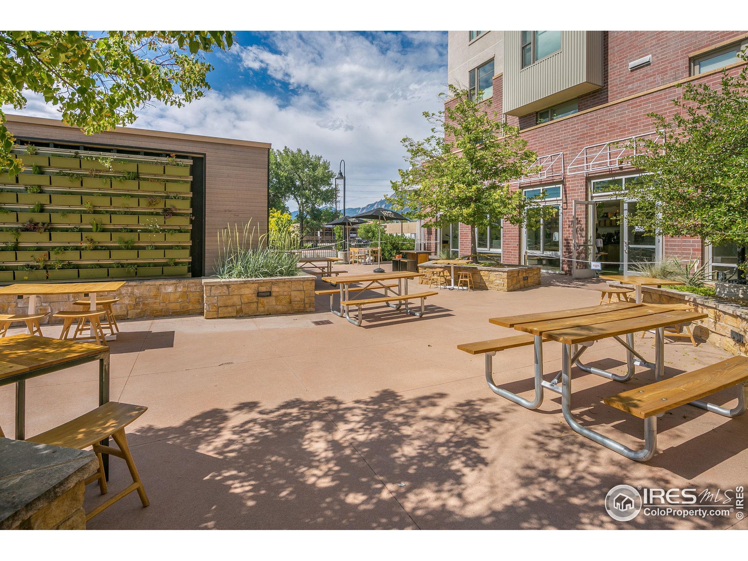 3301 Arapahoe Ave Unit: 306