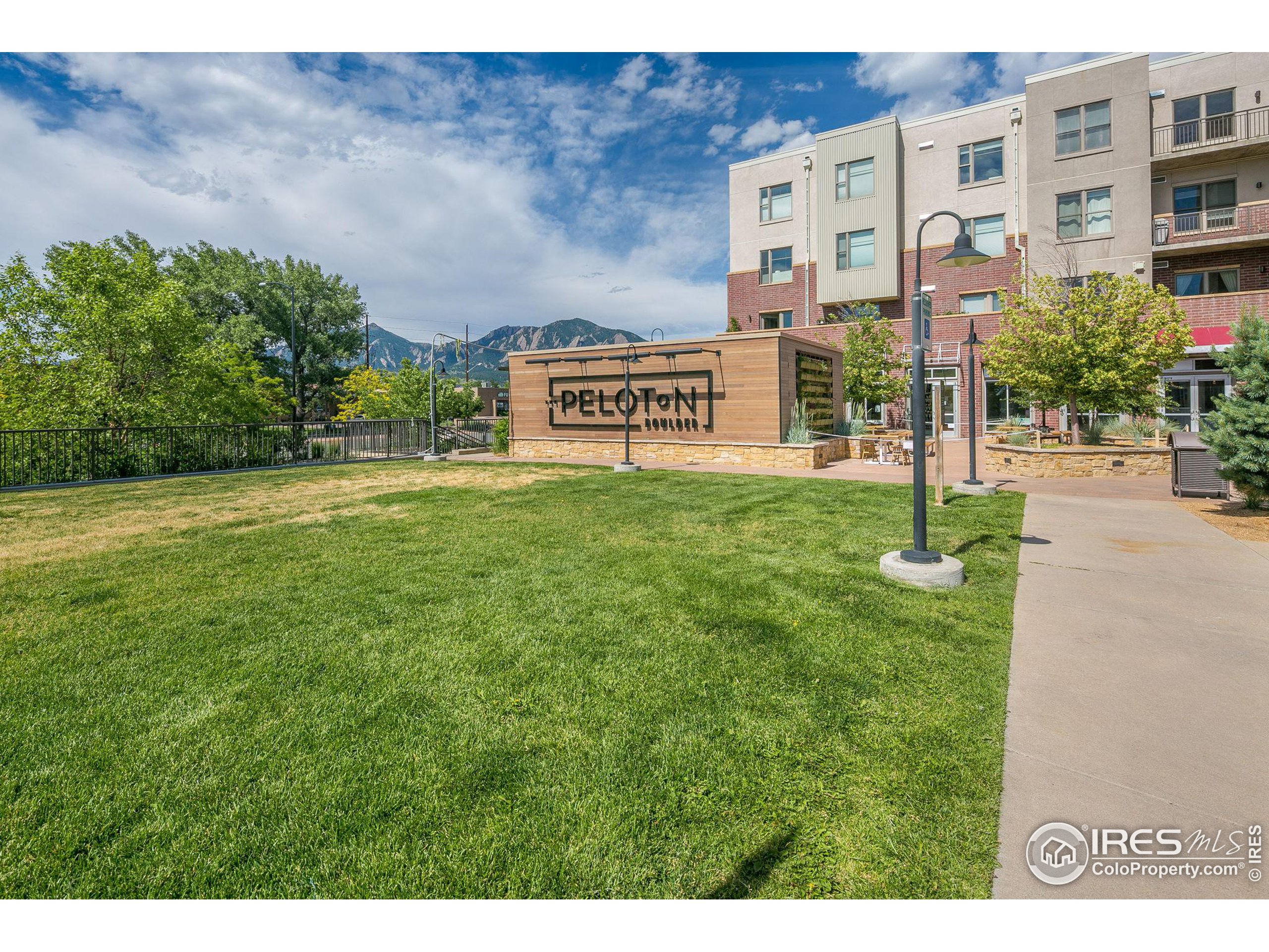 3301 Arapahoe Ave Unit: 306