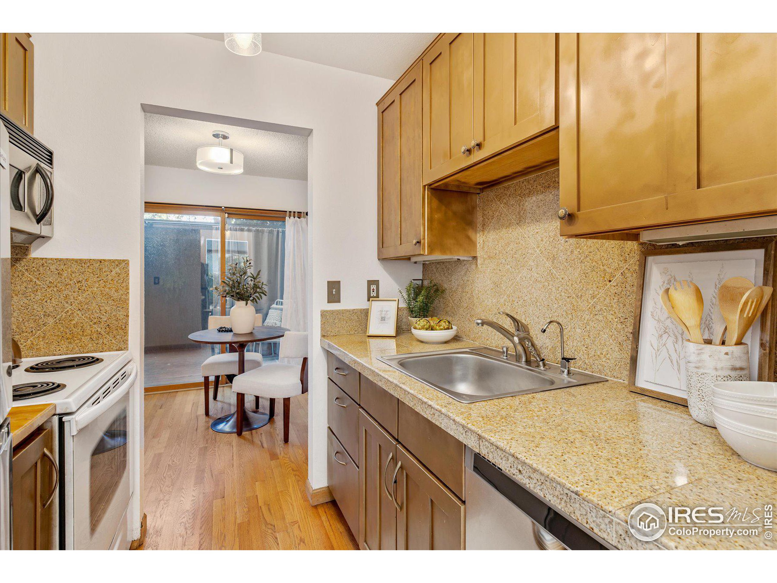 350 Arapahoe Ave Unit: 2
