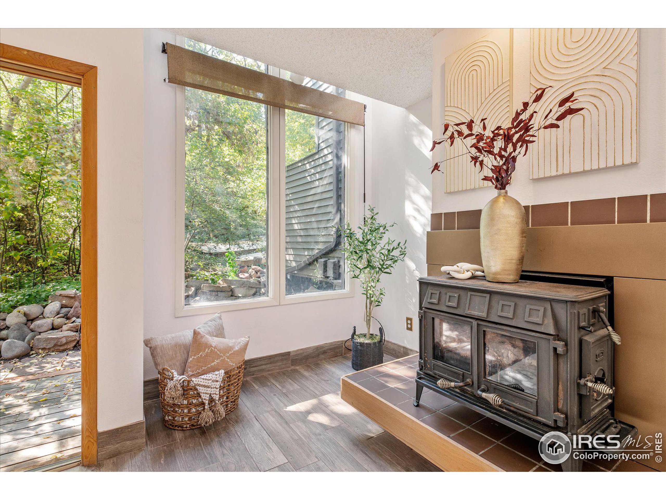 350 Arapahoe Ave Unit: 2