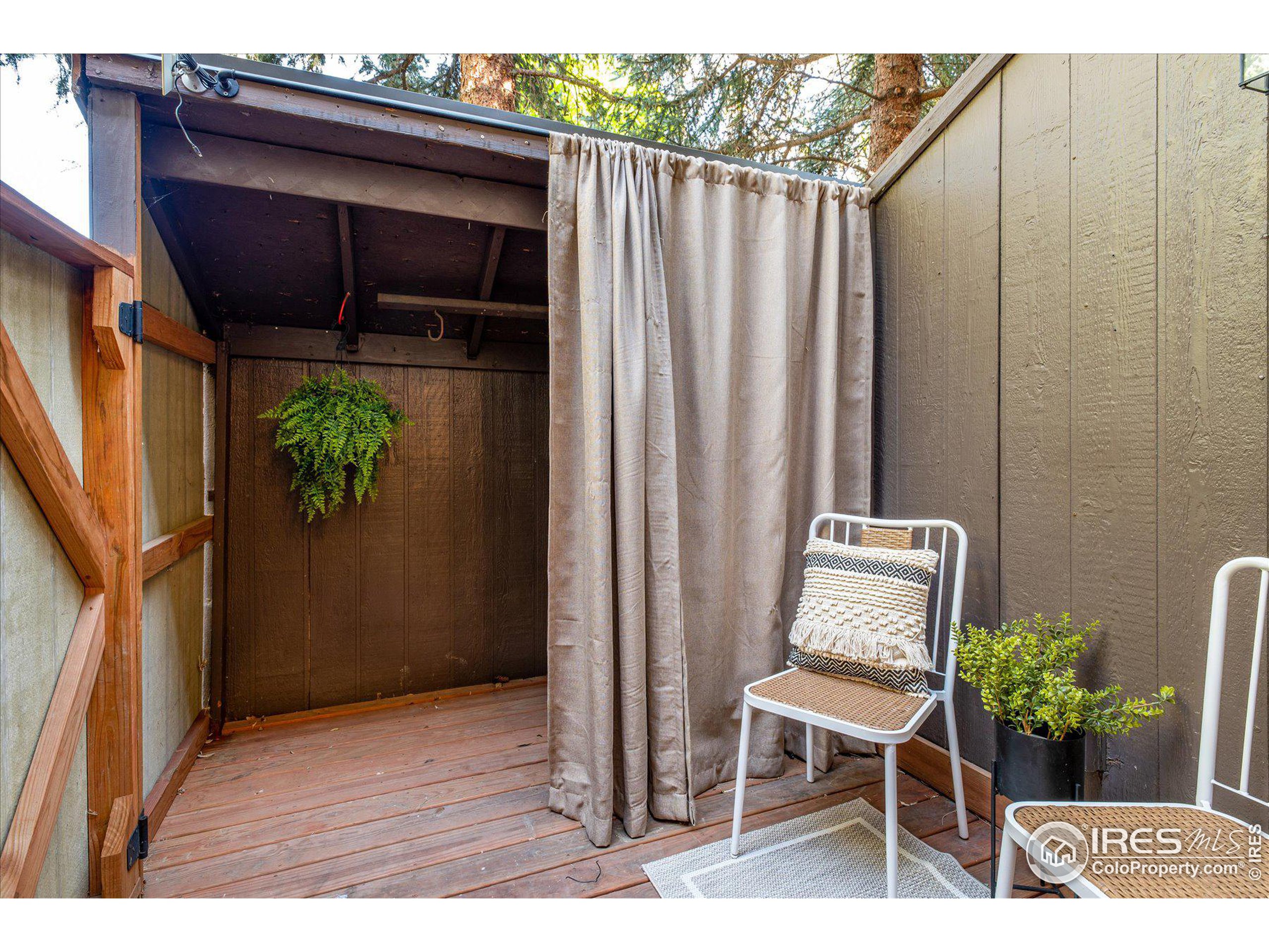 350 Arapahoe Ave Unit: 2