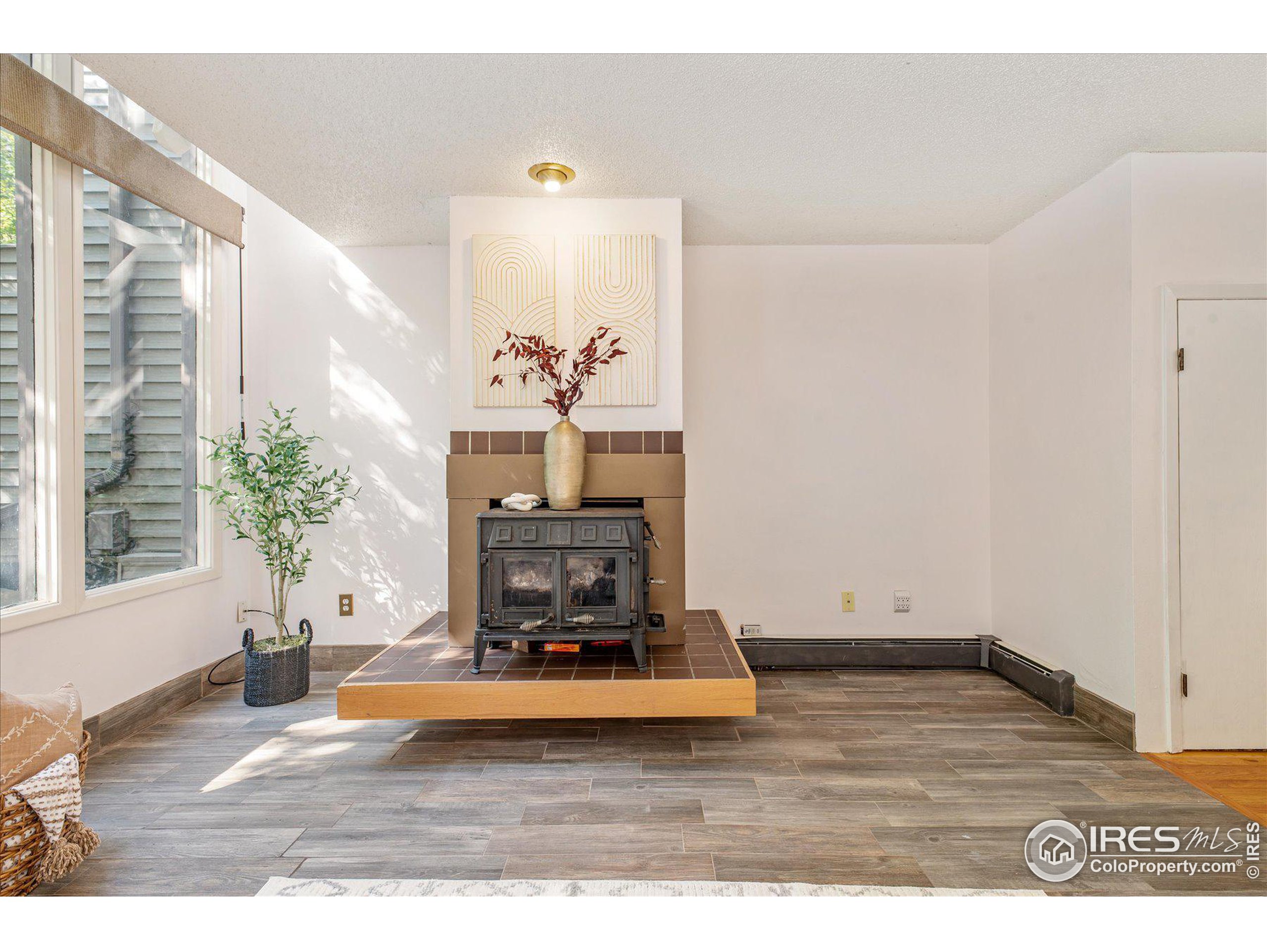350 Arapahoe Ave Unit: 2