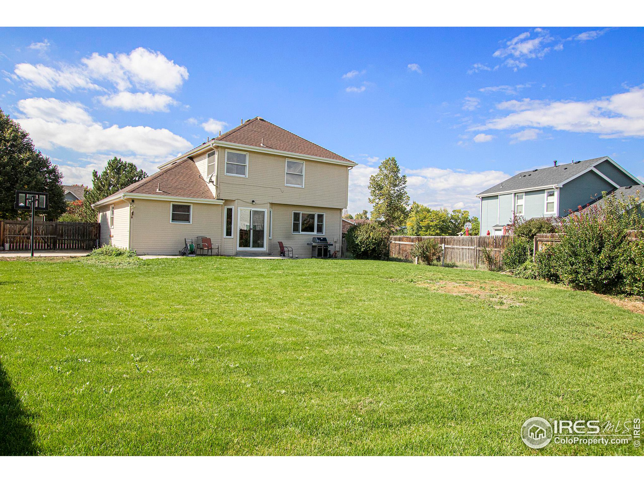 255 Mulberry Dr