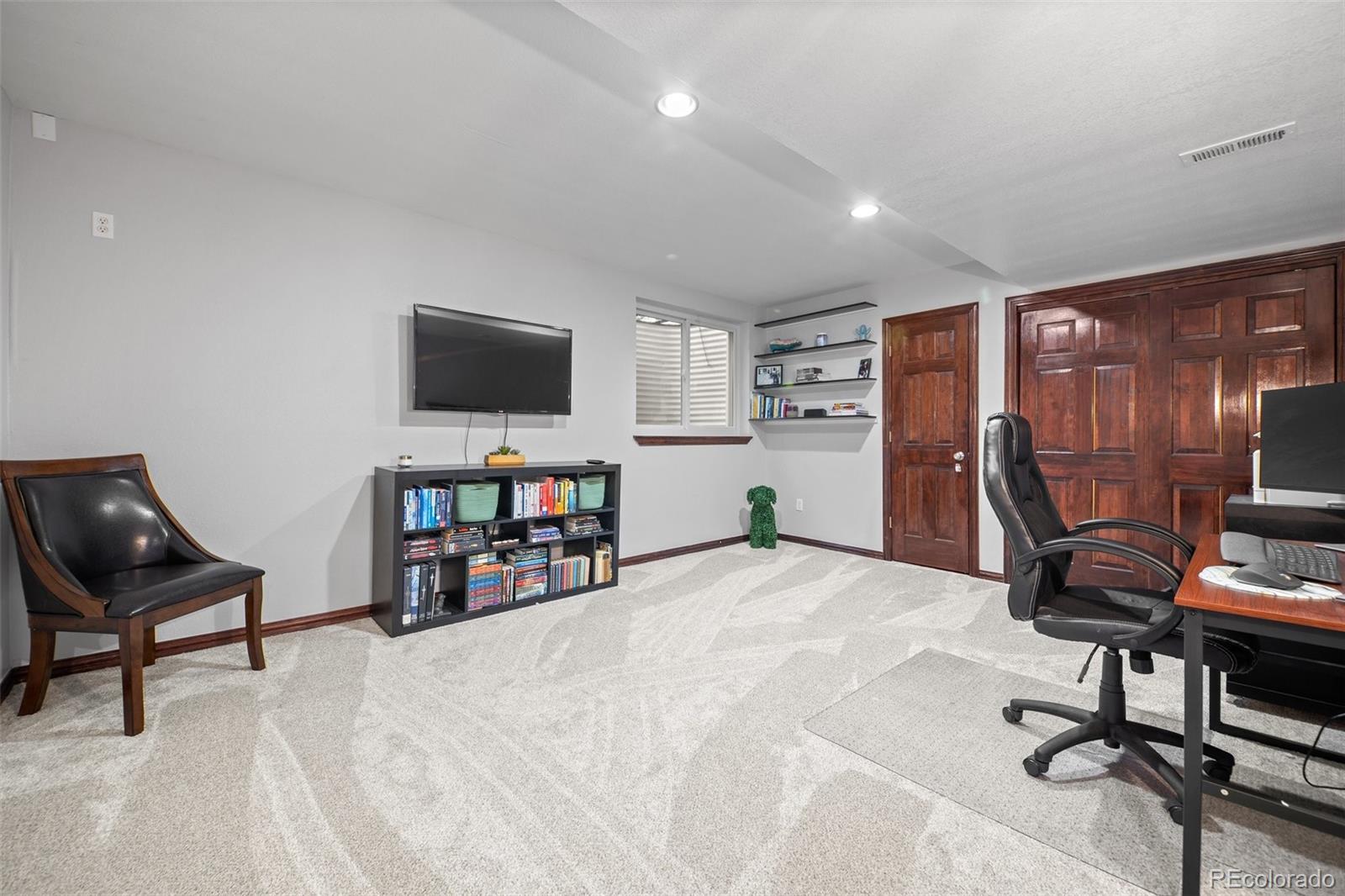 1011 S Valentia Street Unit: 3
