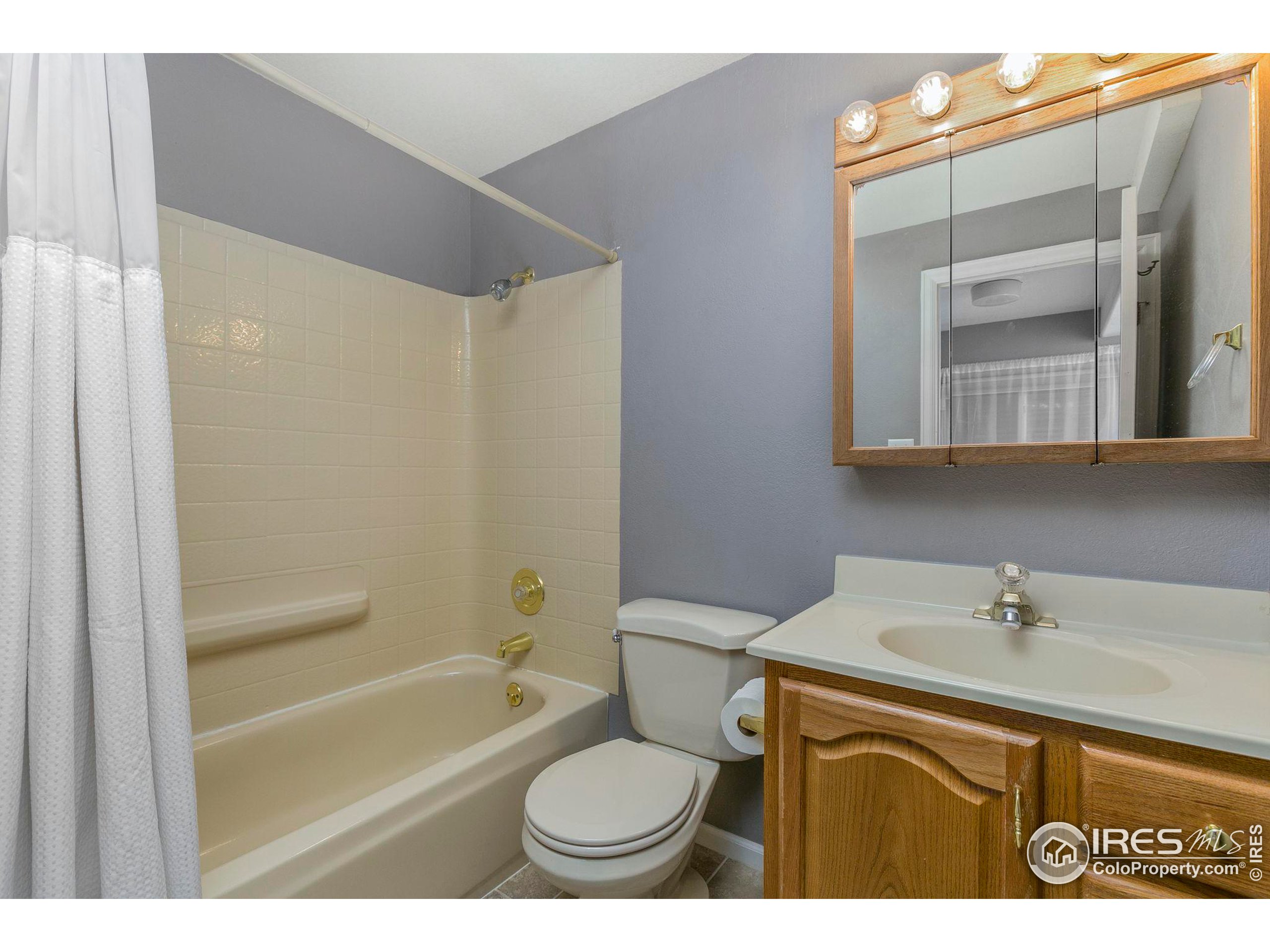1310 S Boyero Ct
