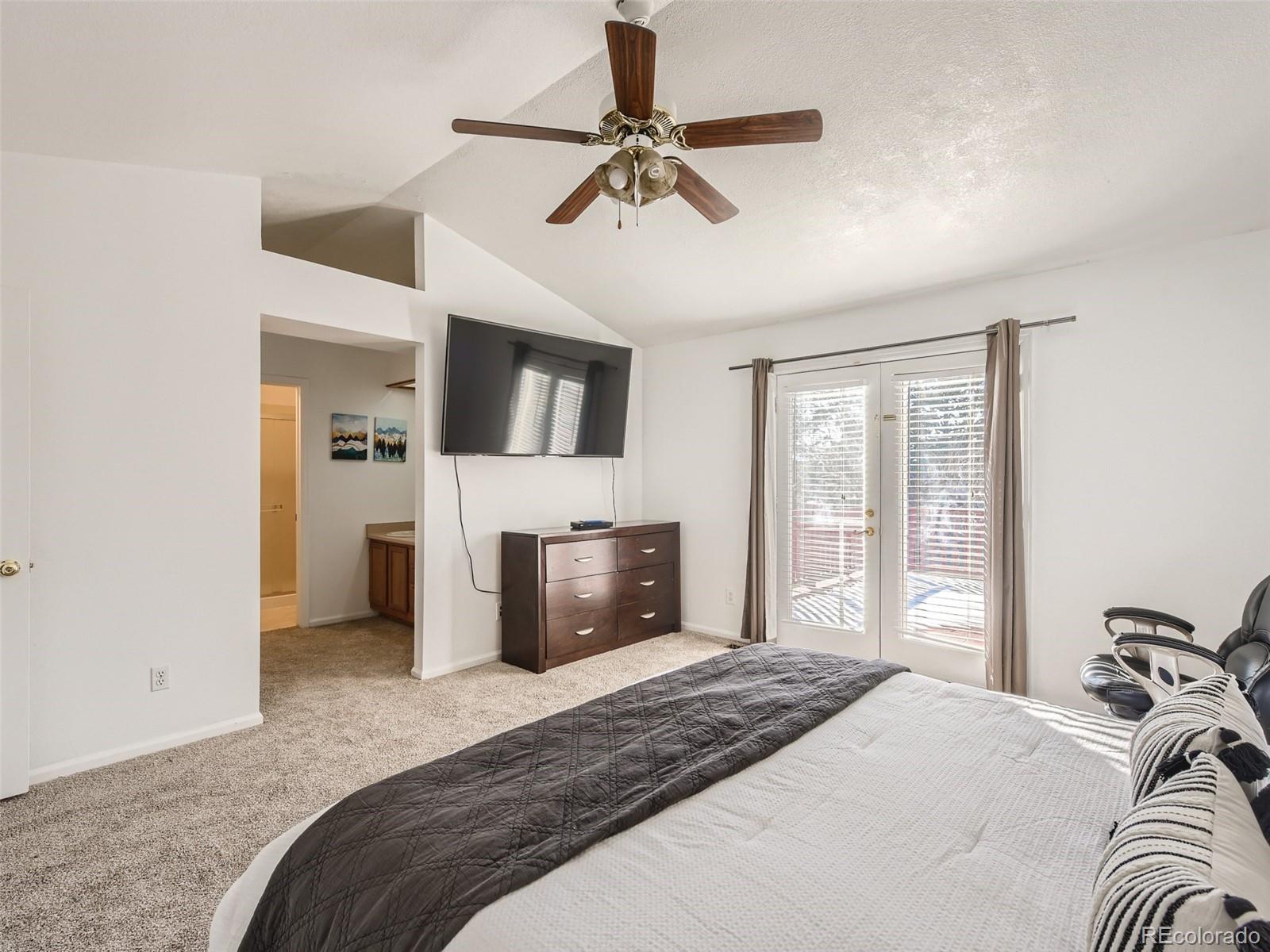 979 Garden Drive