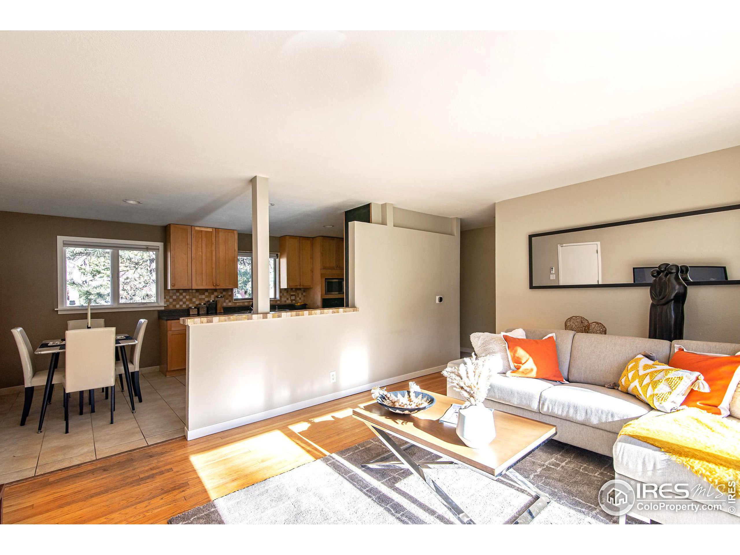 2212 Edgewood Dr