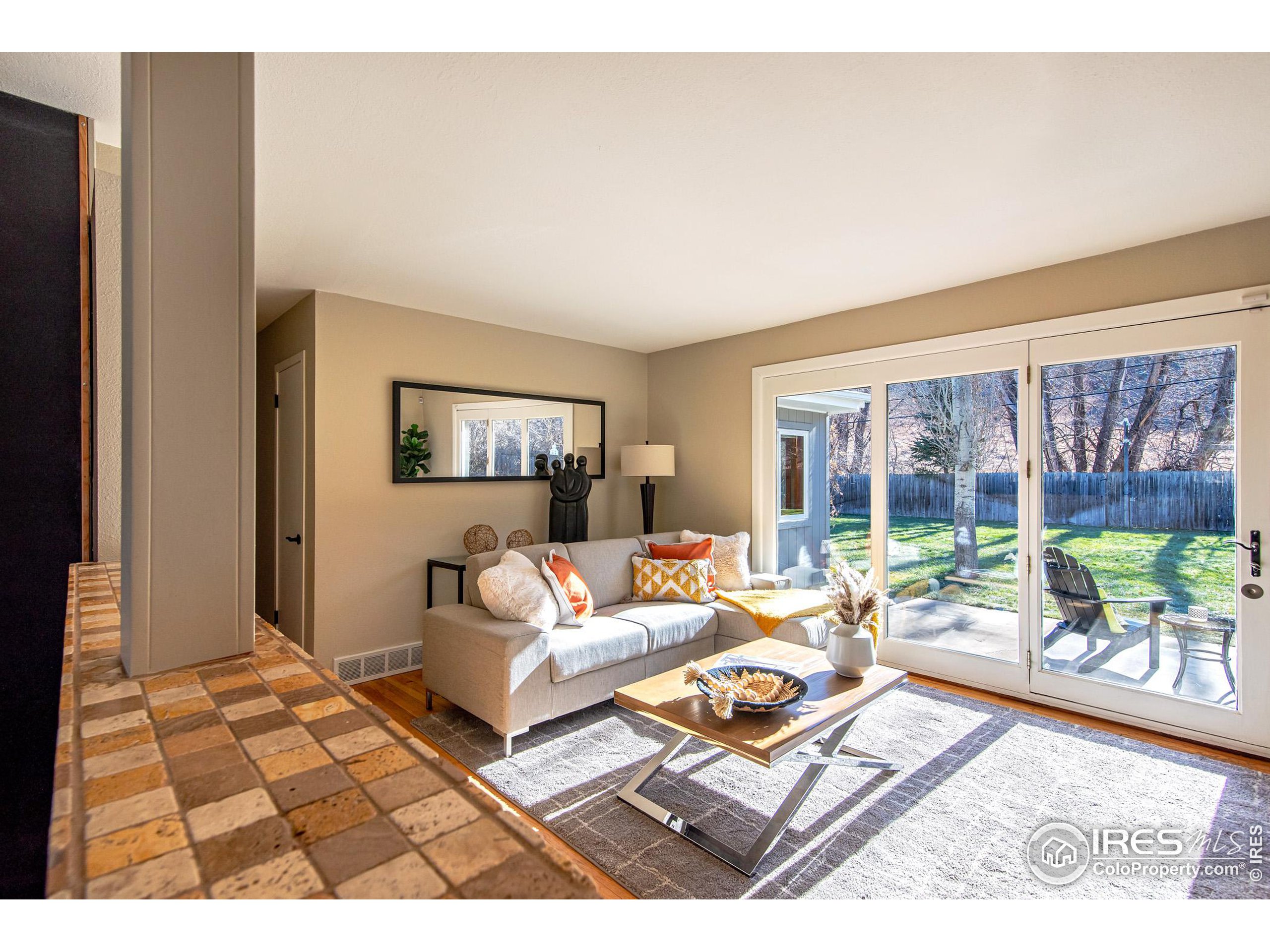 2212 Edgewood Dr