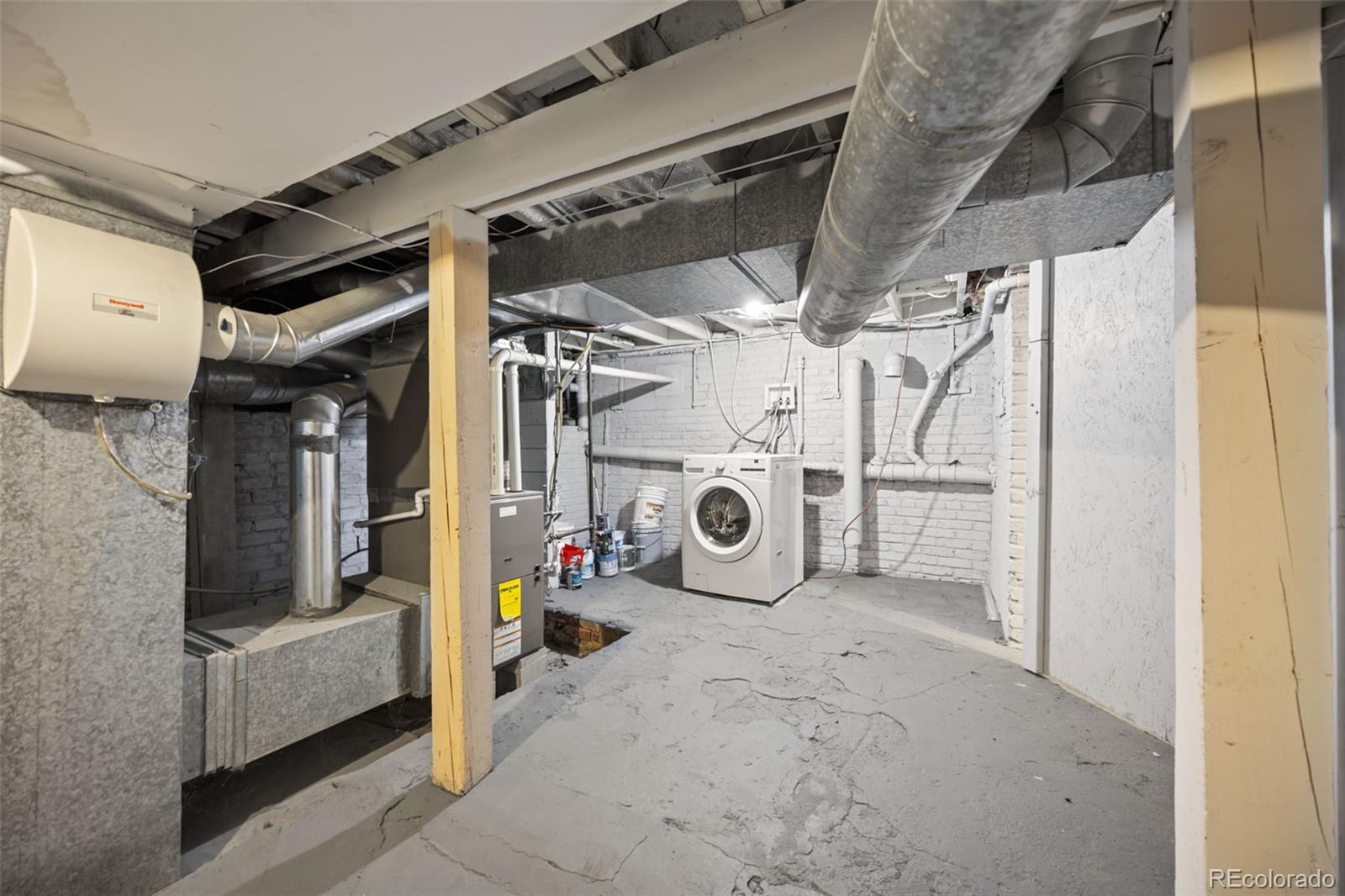 1344 N Marion Street