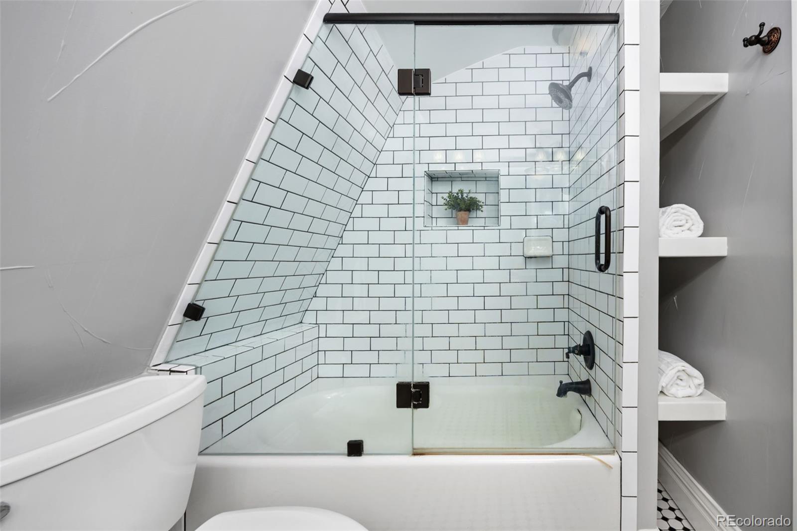 1344 N Marion Street