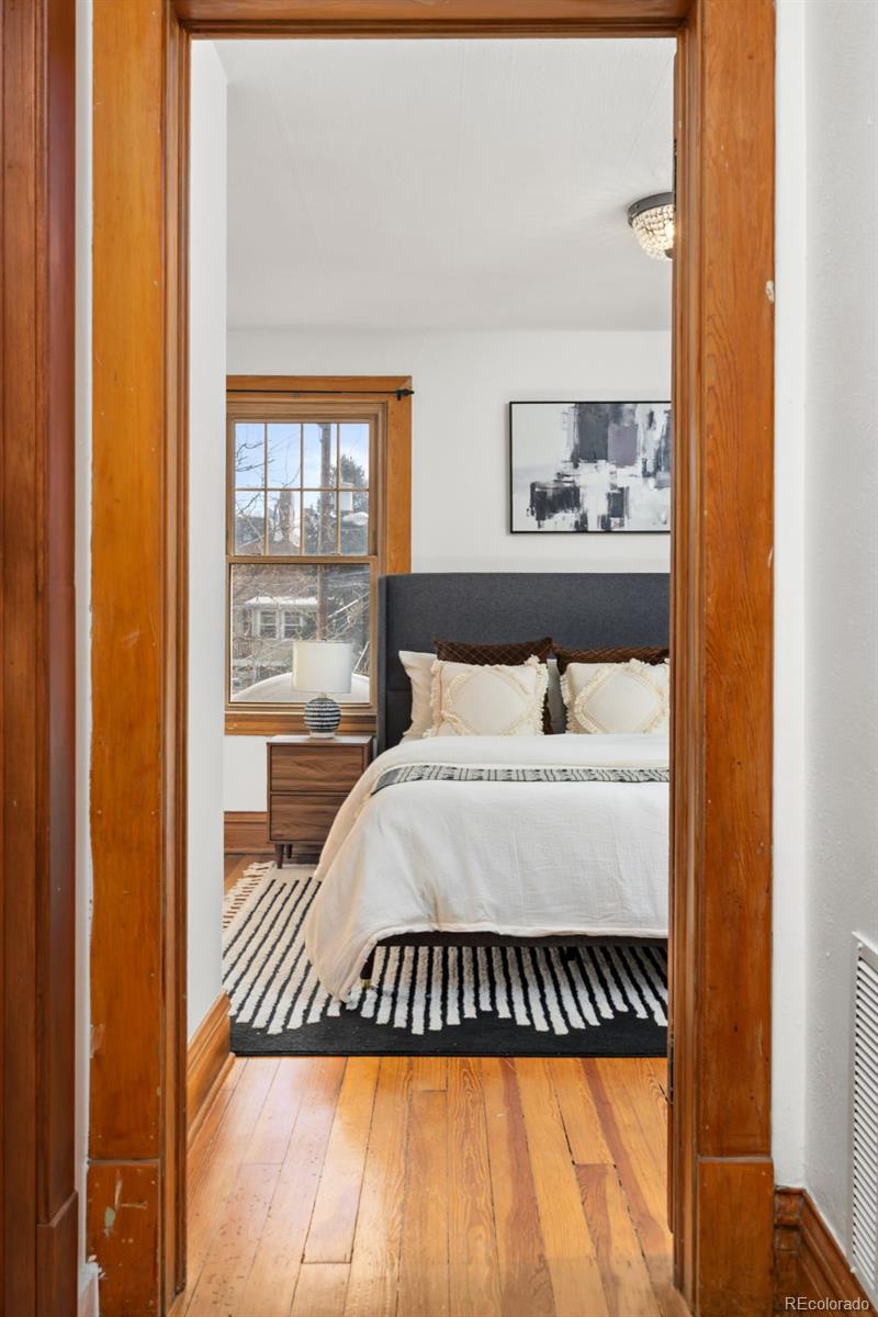 1344 N Marion Street