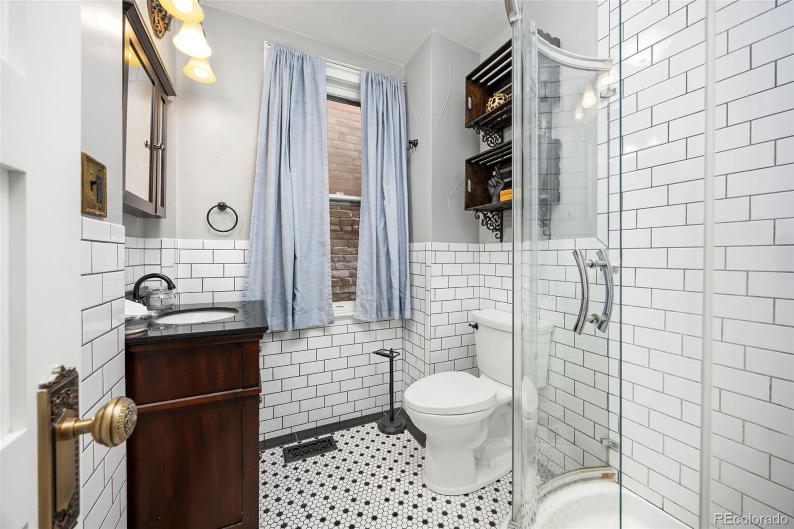 1344 N Marion Street