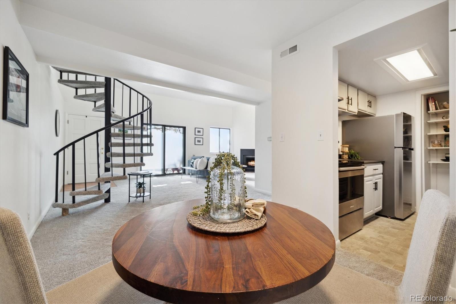 301 W Lehow Avenue Unit: 14B