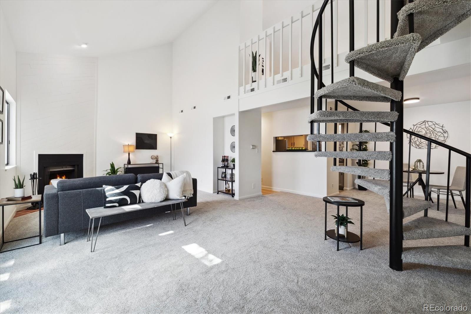 301 W Lehow Avenue Unit: 14B