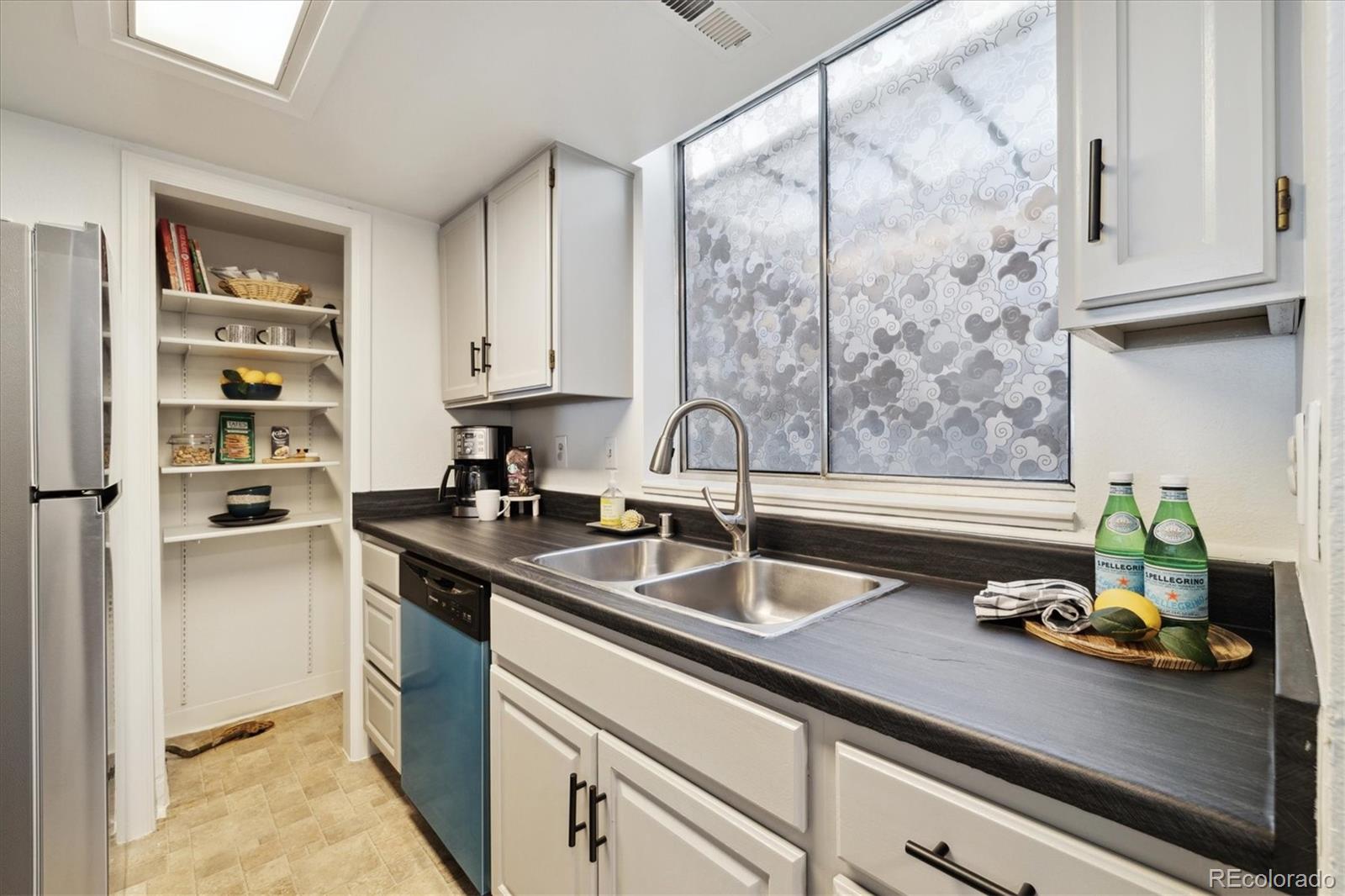 301 W Lehow Avenue Unit: 14B