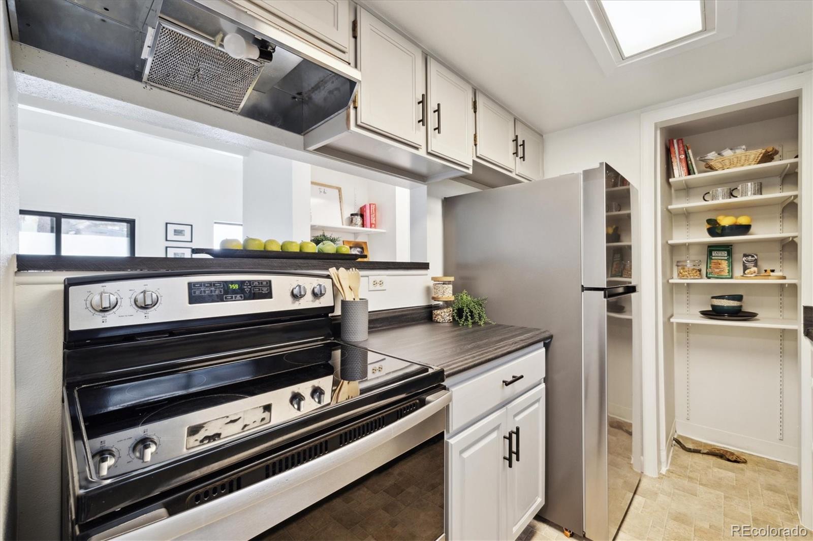 301 W Lehow Avenue Unit: 14B