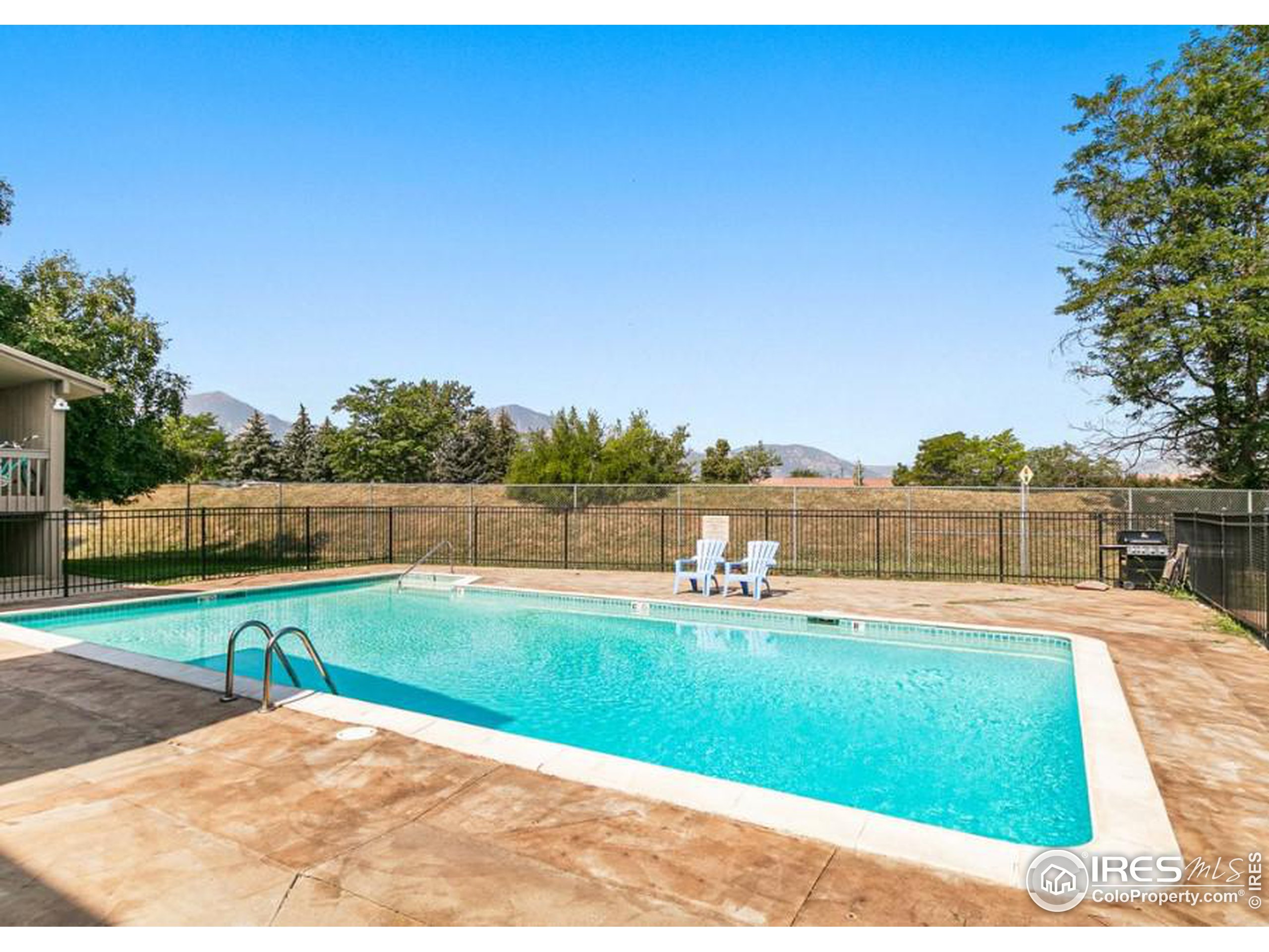 625 Manhattan Pl Unit: 213
