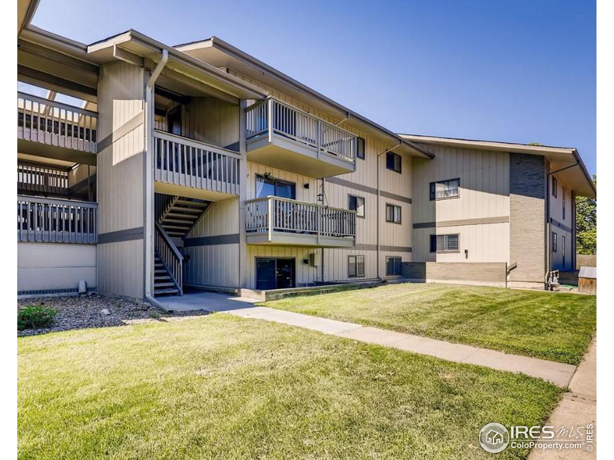 625 Manhattan Pl Unit: 213