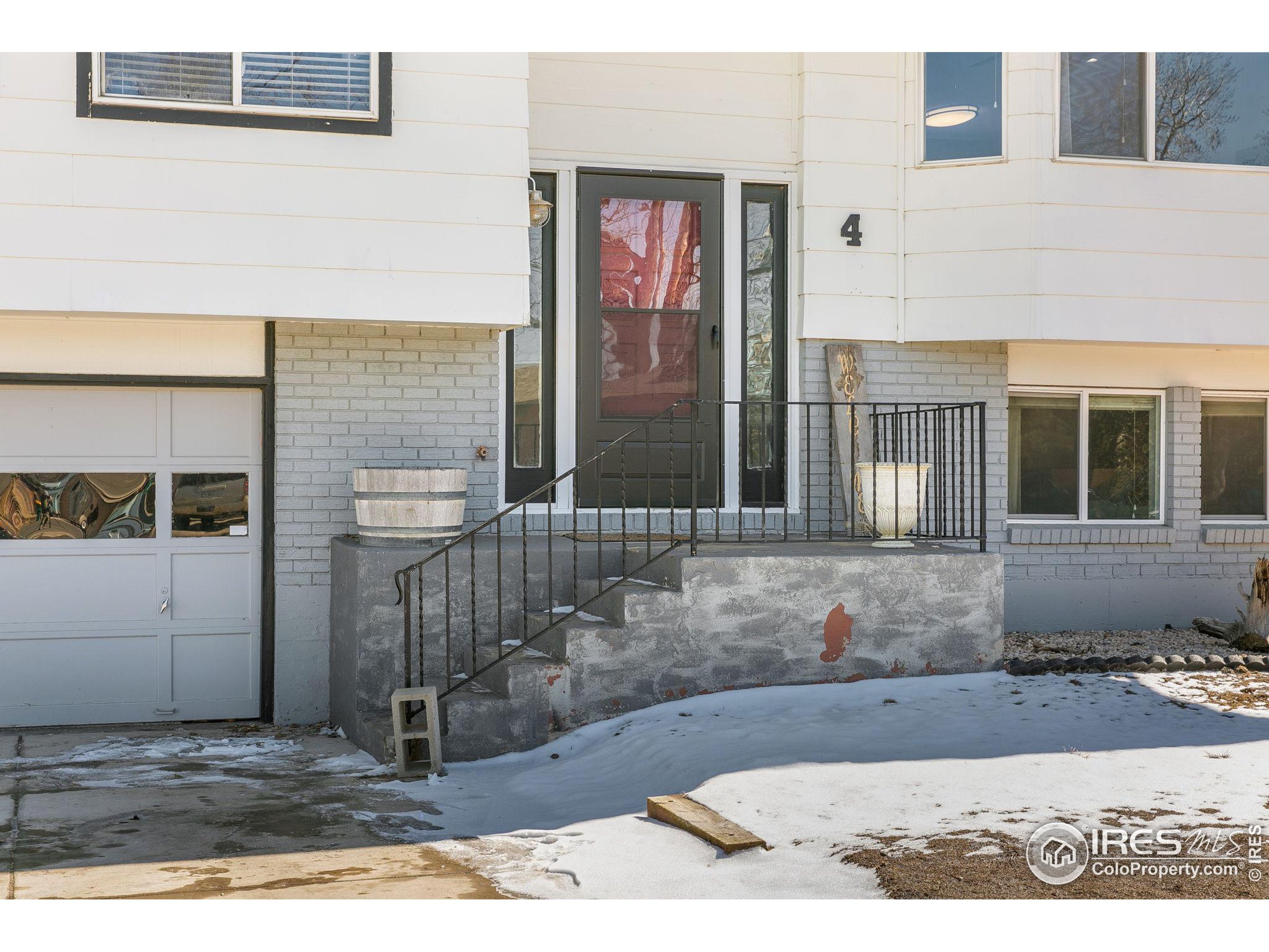 4 Cedar Ct