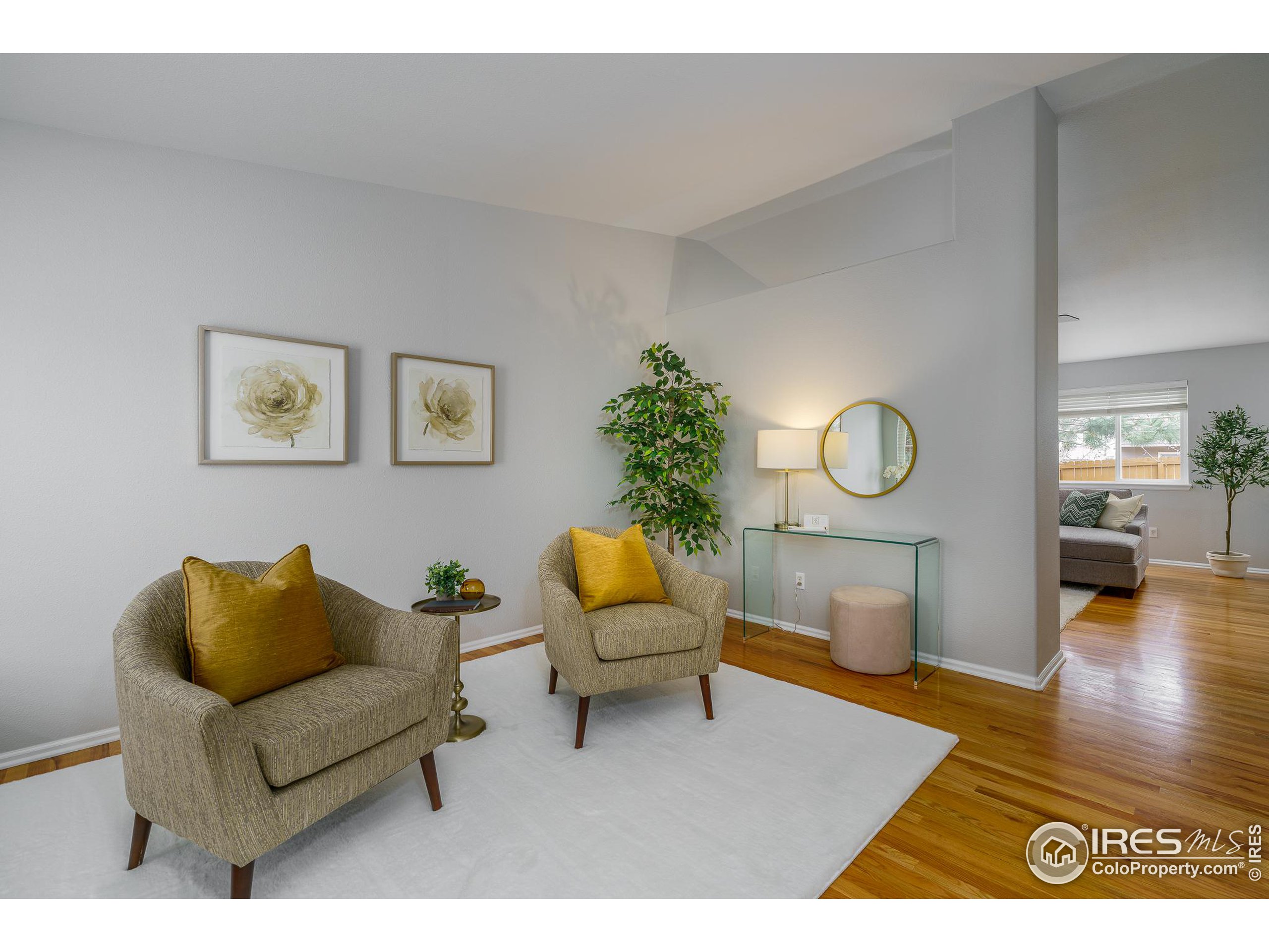 3142 W Yarrow Cir
