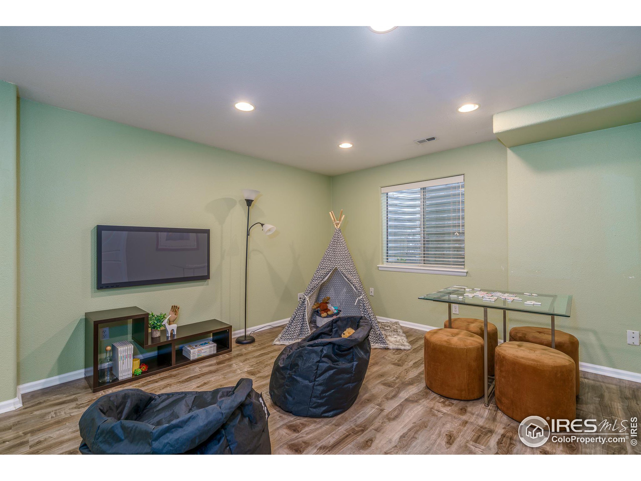 3142 W Yarrow Cir