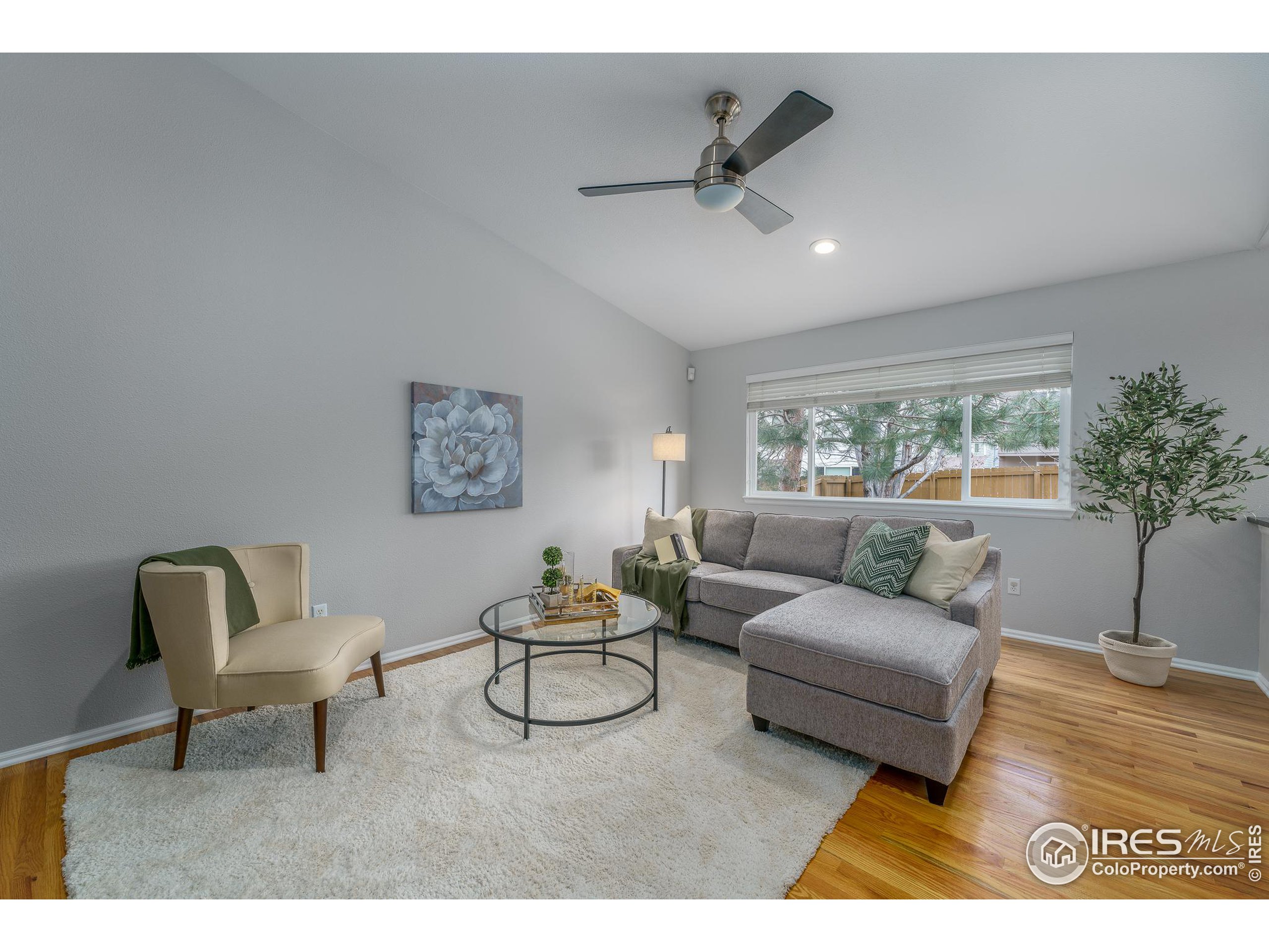 3142 W Yarrow Cir